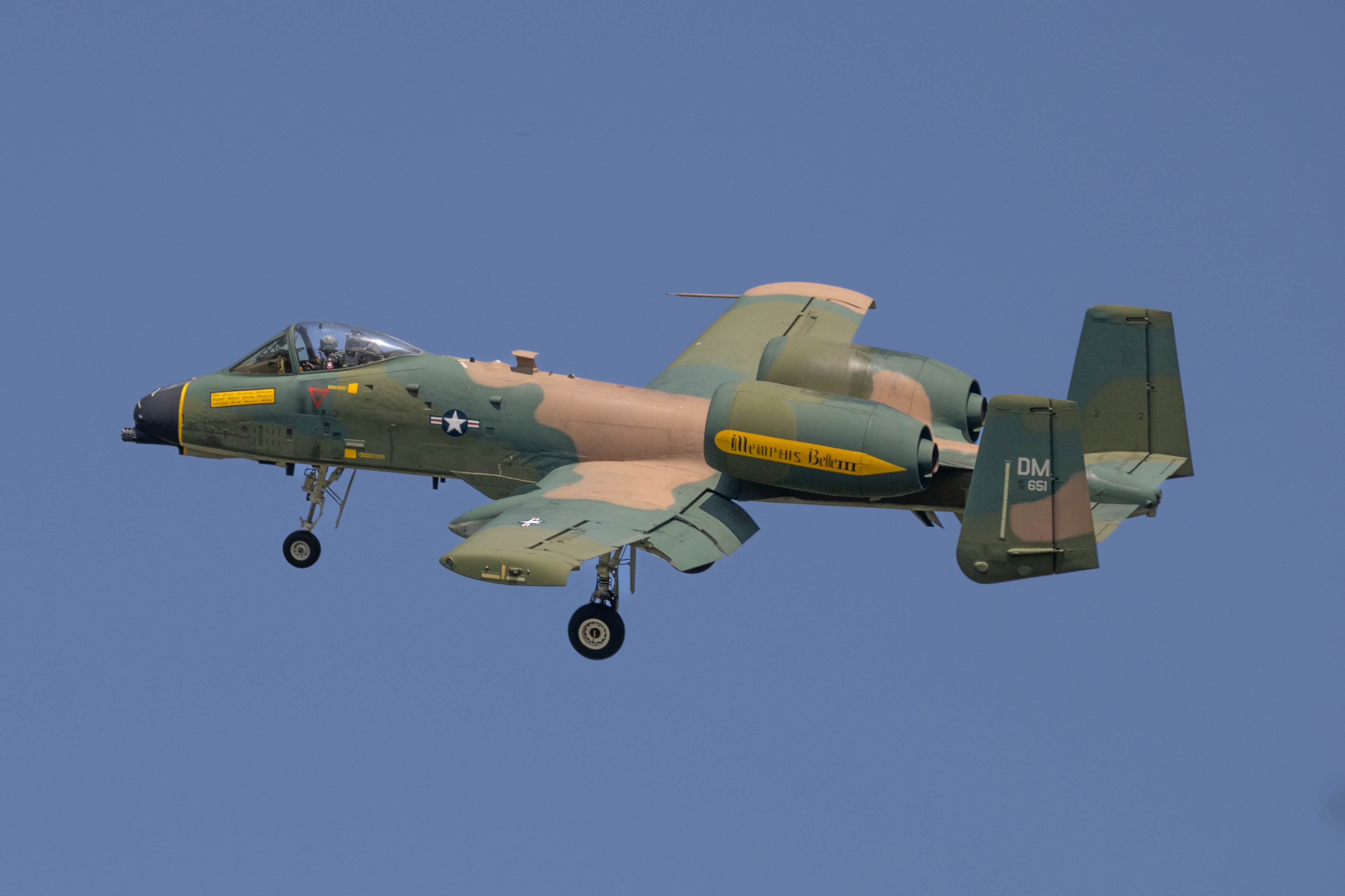Full size: USAF - United States Air Force Fairchild A-10 Thunderbolt 81-0962 at 