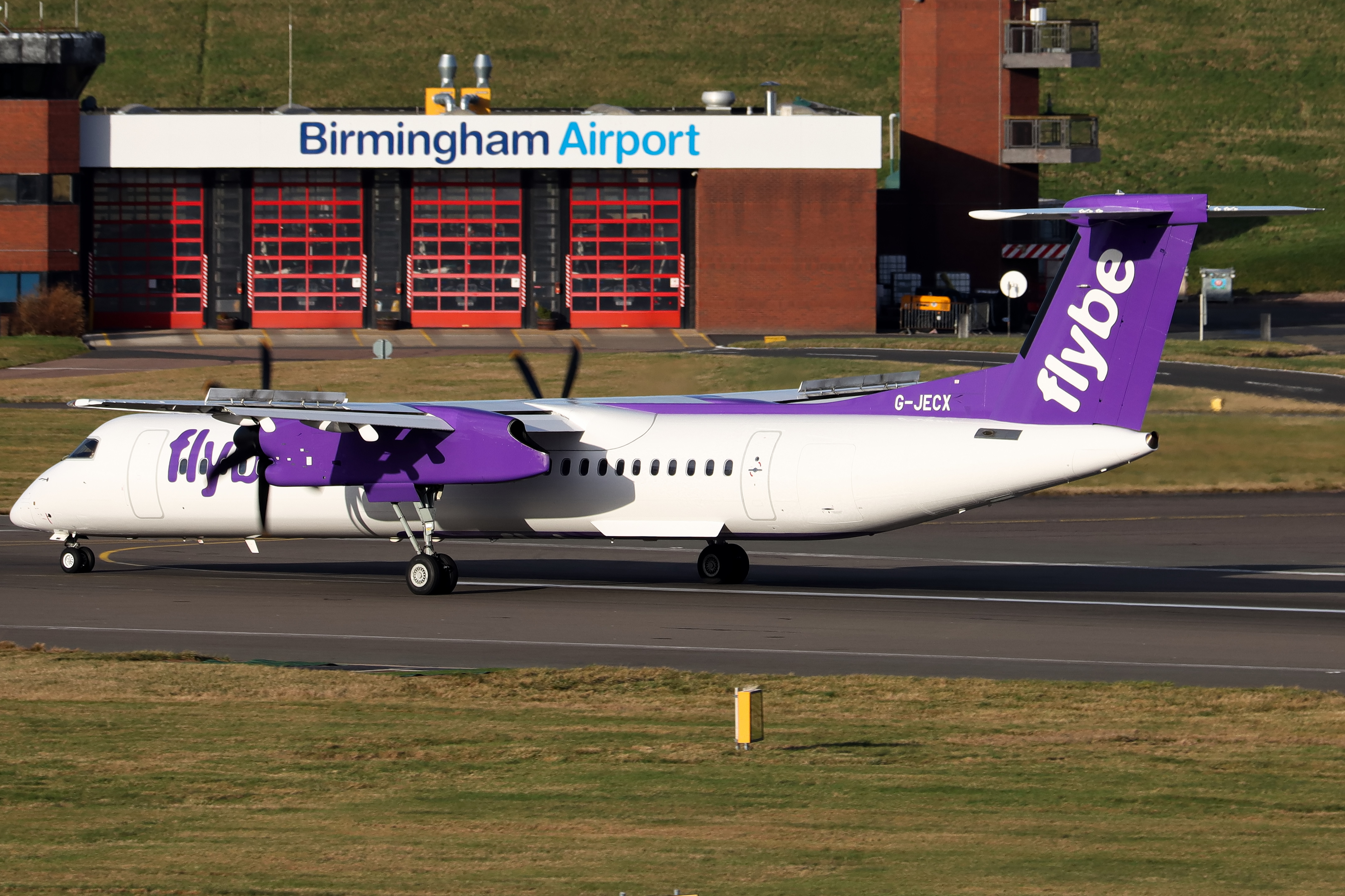 Full size: Flybe De Havilland Dash-8 q400 G-JECX at Birmingham Airport
