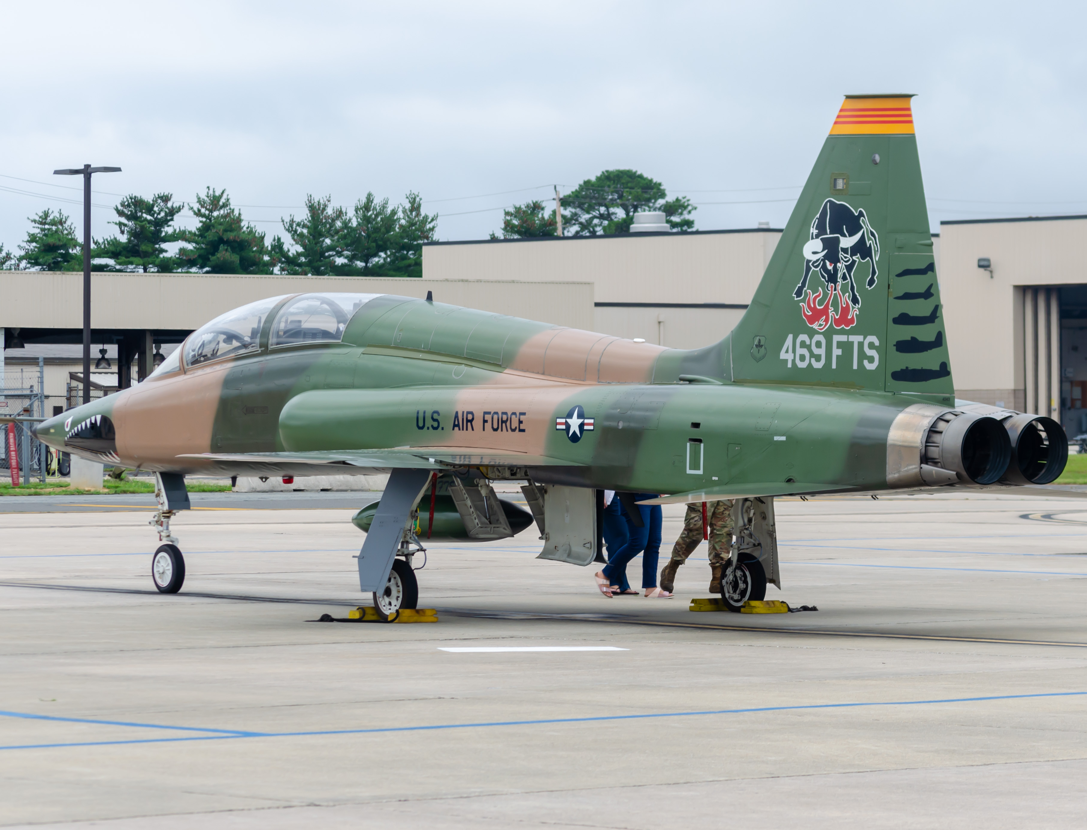 Full size: USAF - United States Air Force Northrop T-38 Talon 66-4343 at Atlantic City International Airport