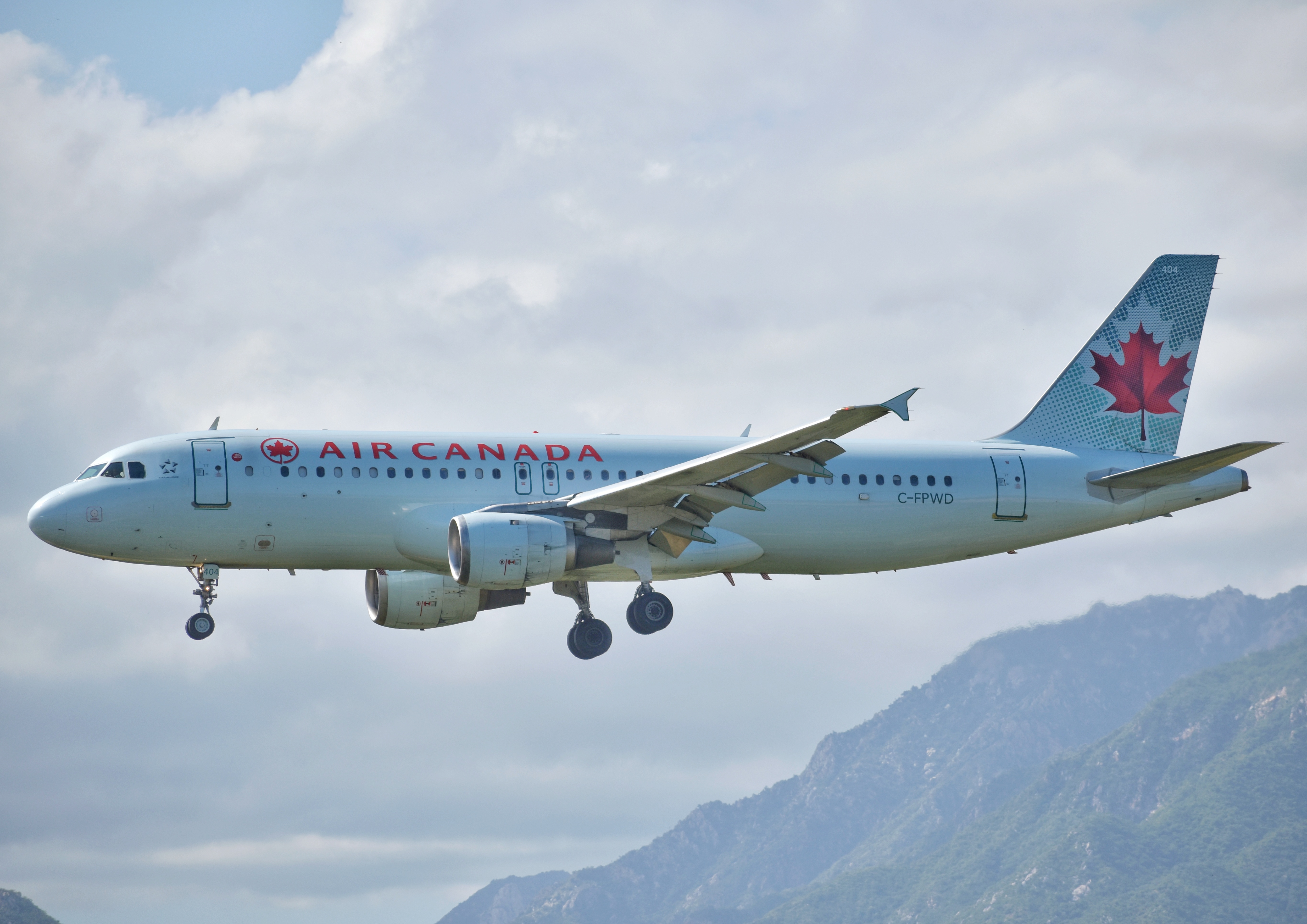 Full size: Air Canada Airbus A320 C-FPWD at San Jose del Cabo Los Cabos International Airport