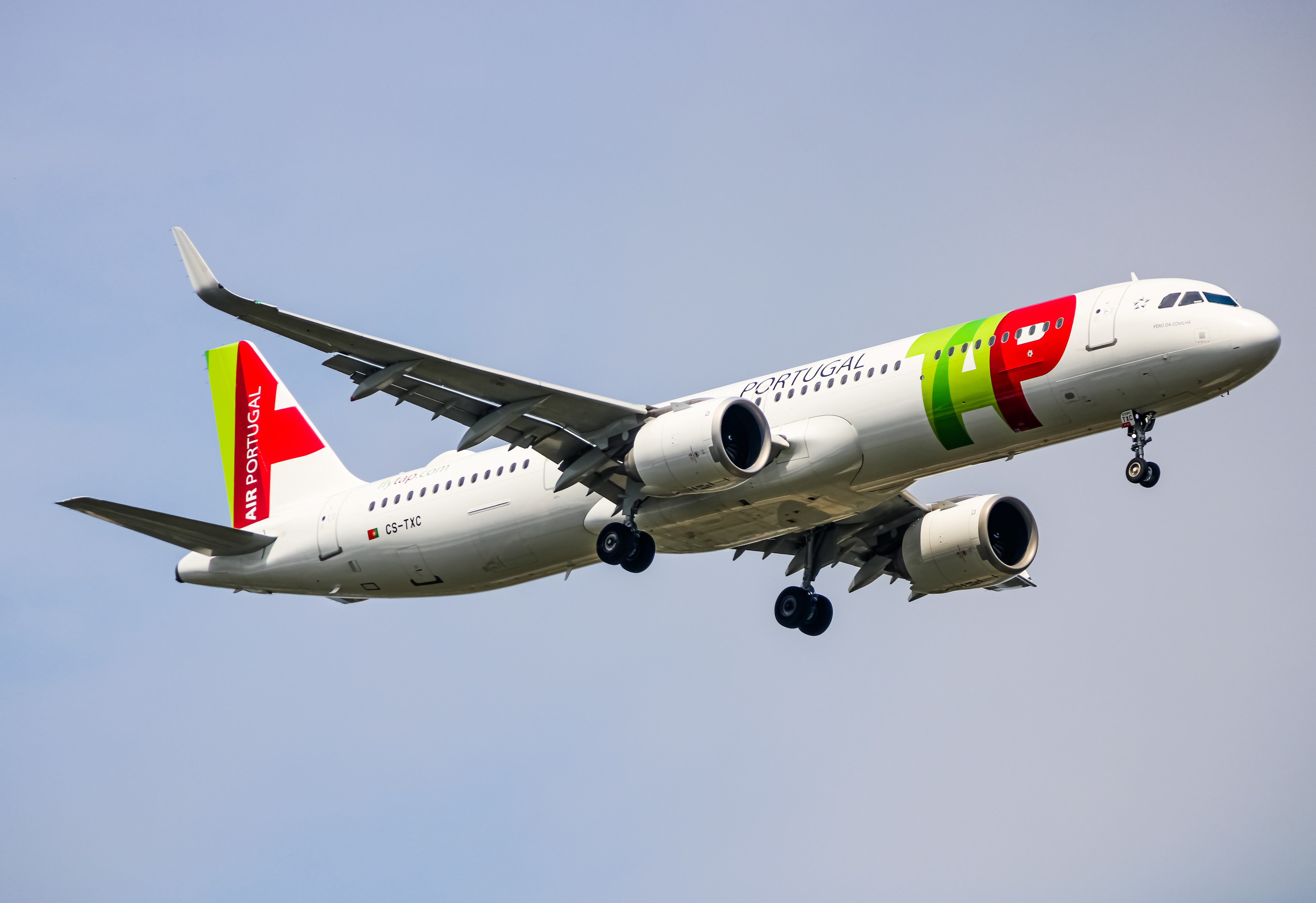 Full size: TAP Air Portugal Airbus A321NEO CS-TXC at Washington Dulles International Airport