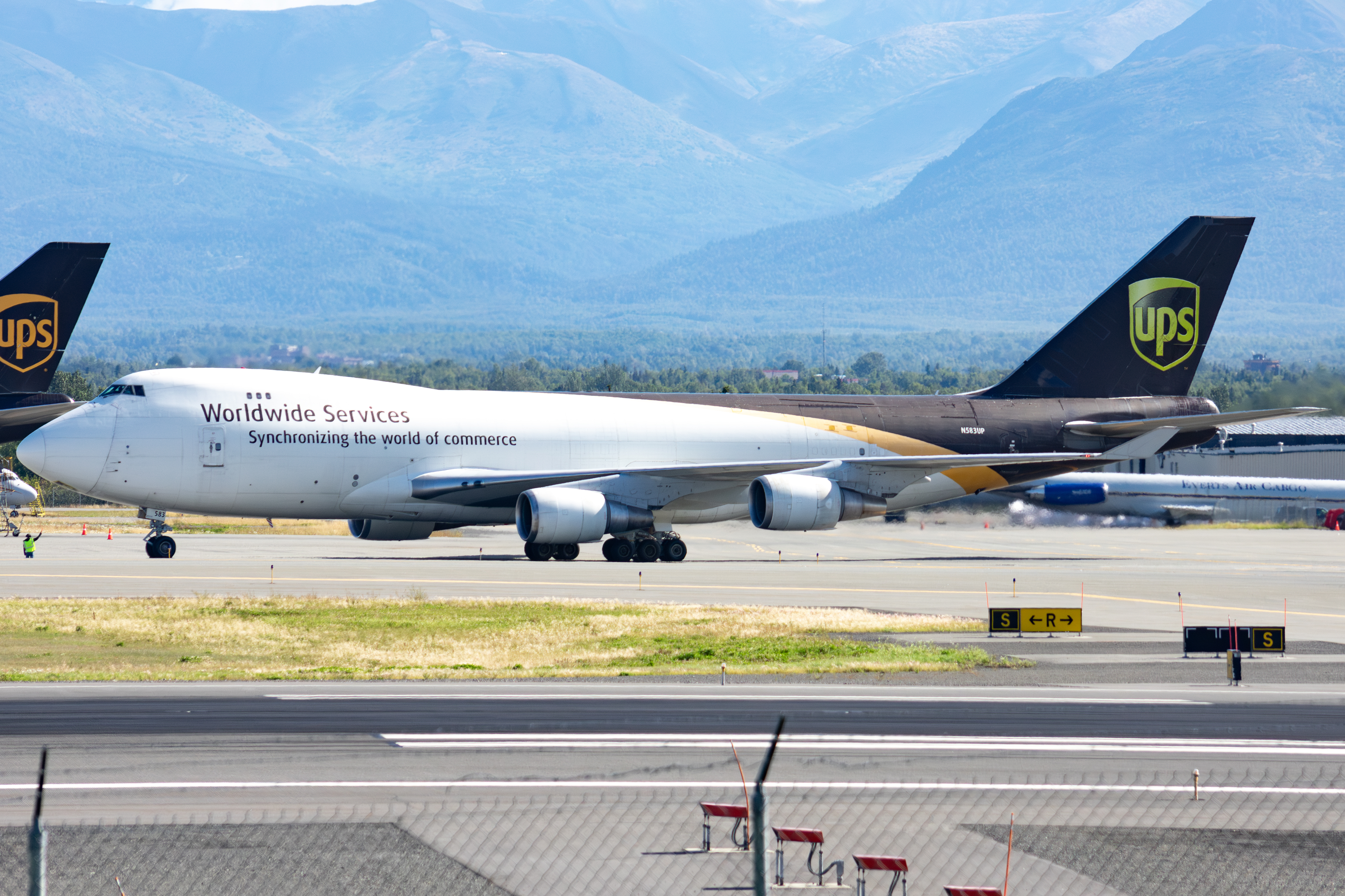 Full size: UPS Airlines Boeing 747-400F N583UP at Anchorage Ted Stevens International Airport