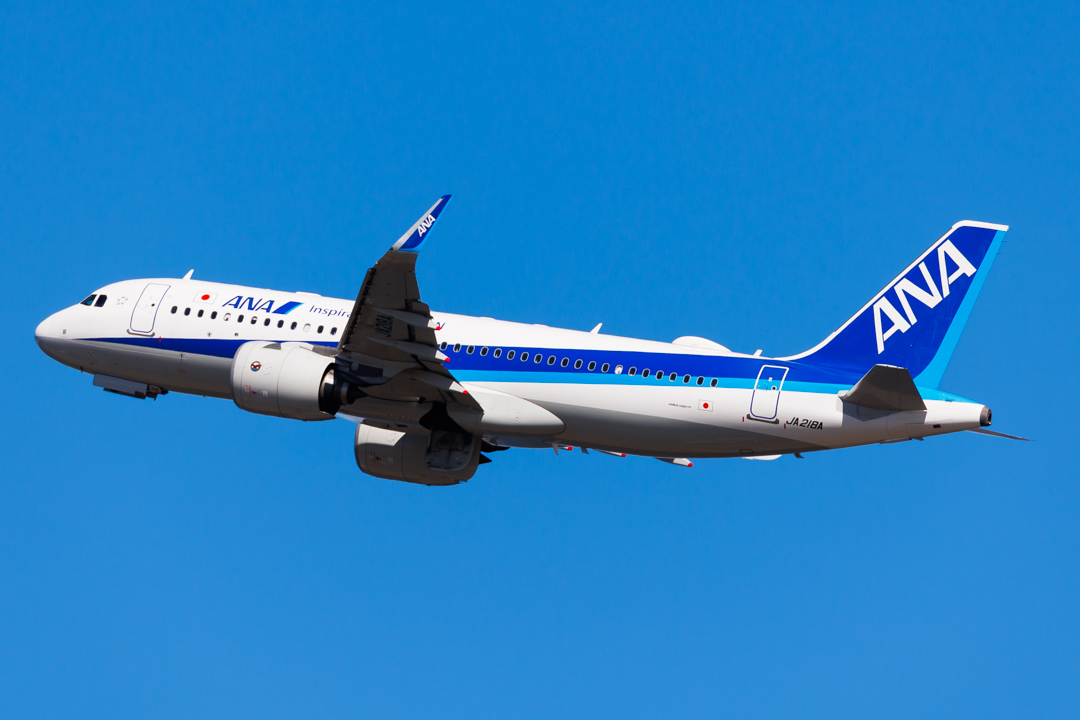 Full size: All Nippon Airways Airbus A320NEO JA218A at Tokyo-Haneda Airport
