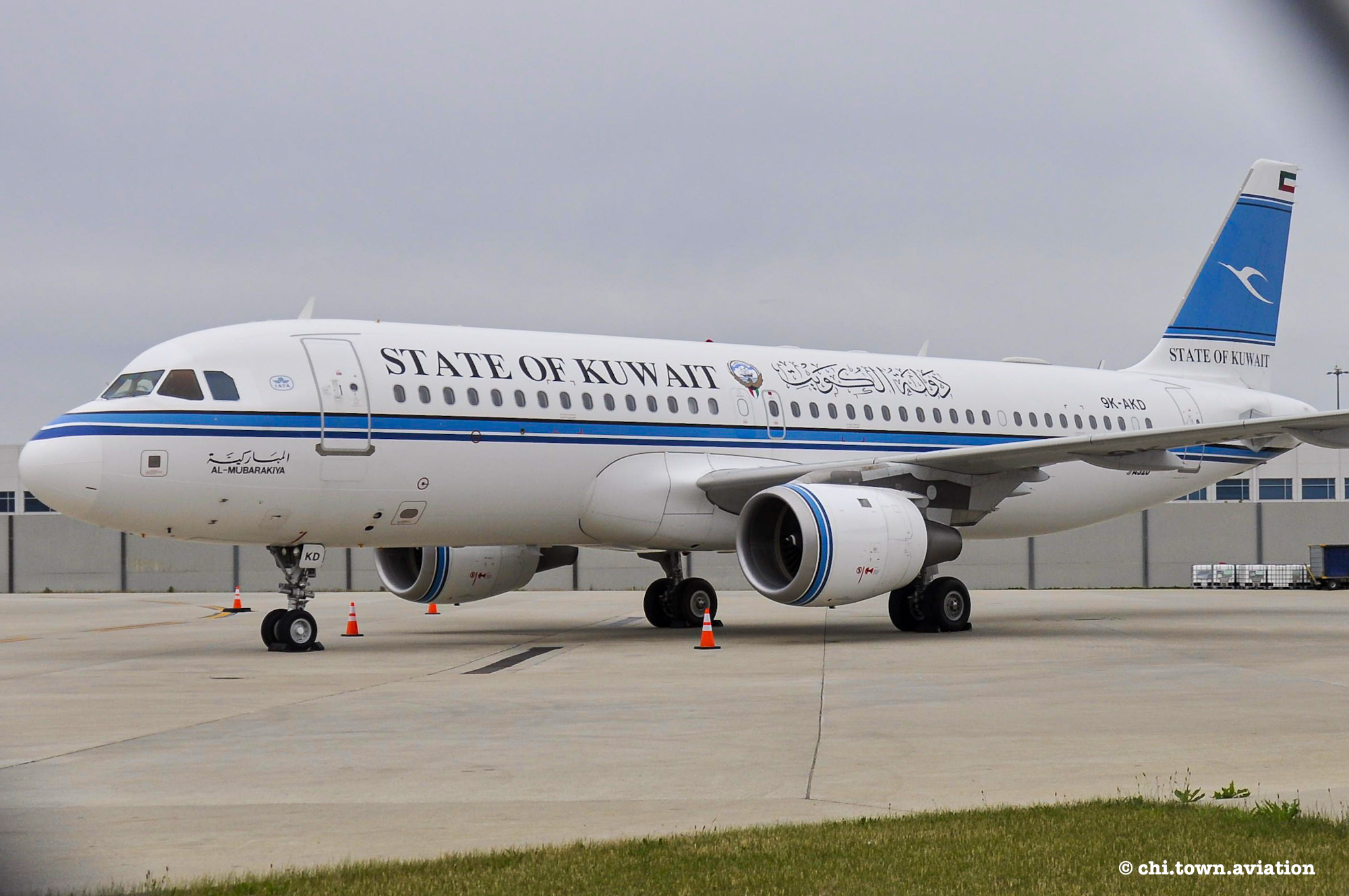 Full size: Kuwait Air Force Airbus A320 9K-AKD at Chicago O'Hare International Airport