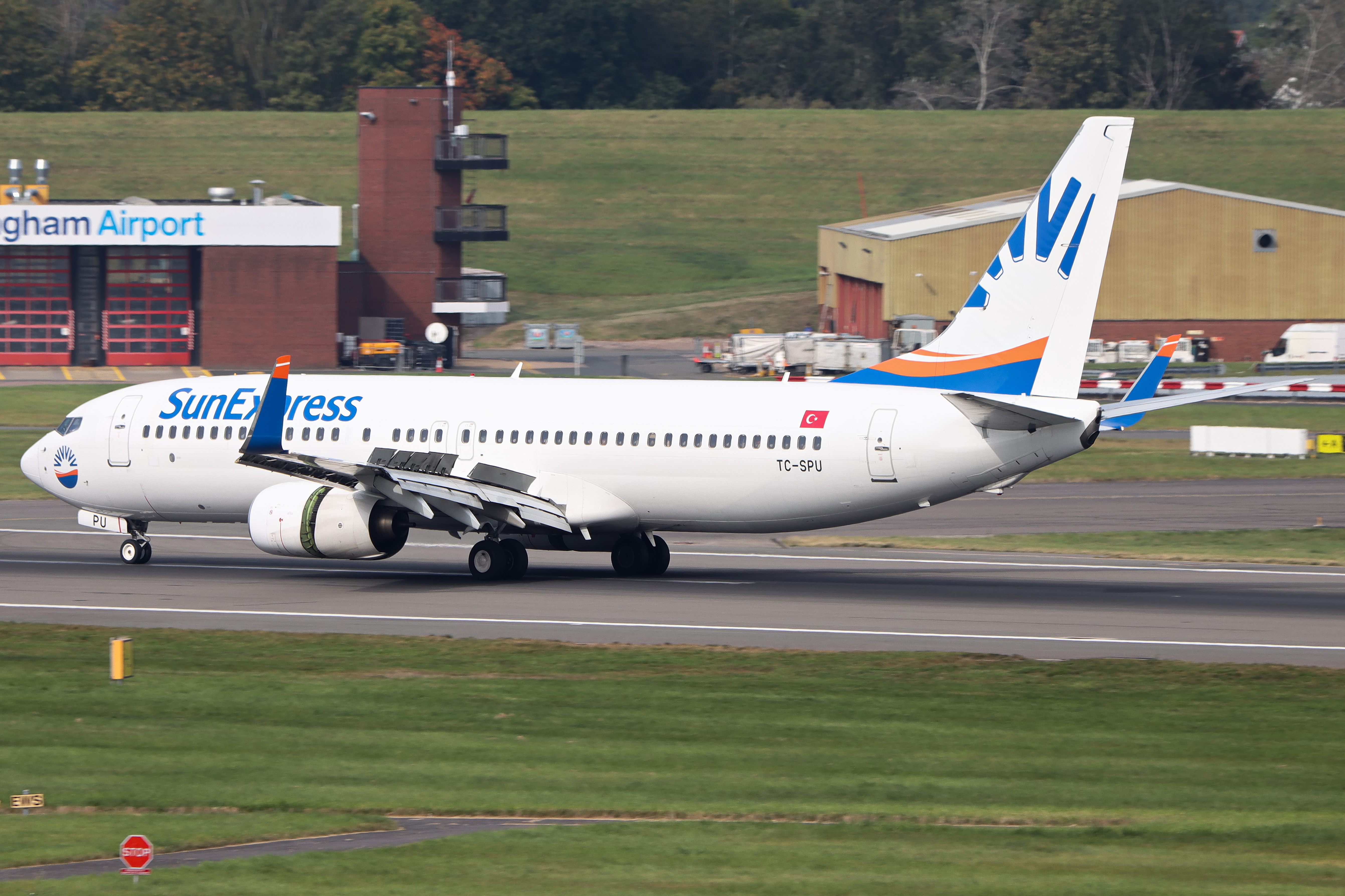 Full size: SunExpress Boeing 737-800 TC-SPU at Birmingham Airport