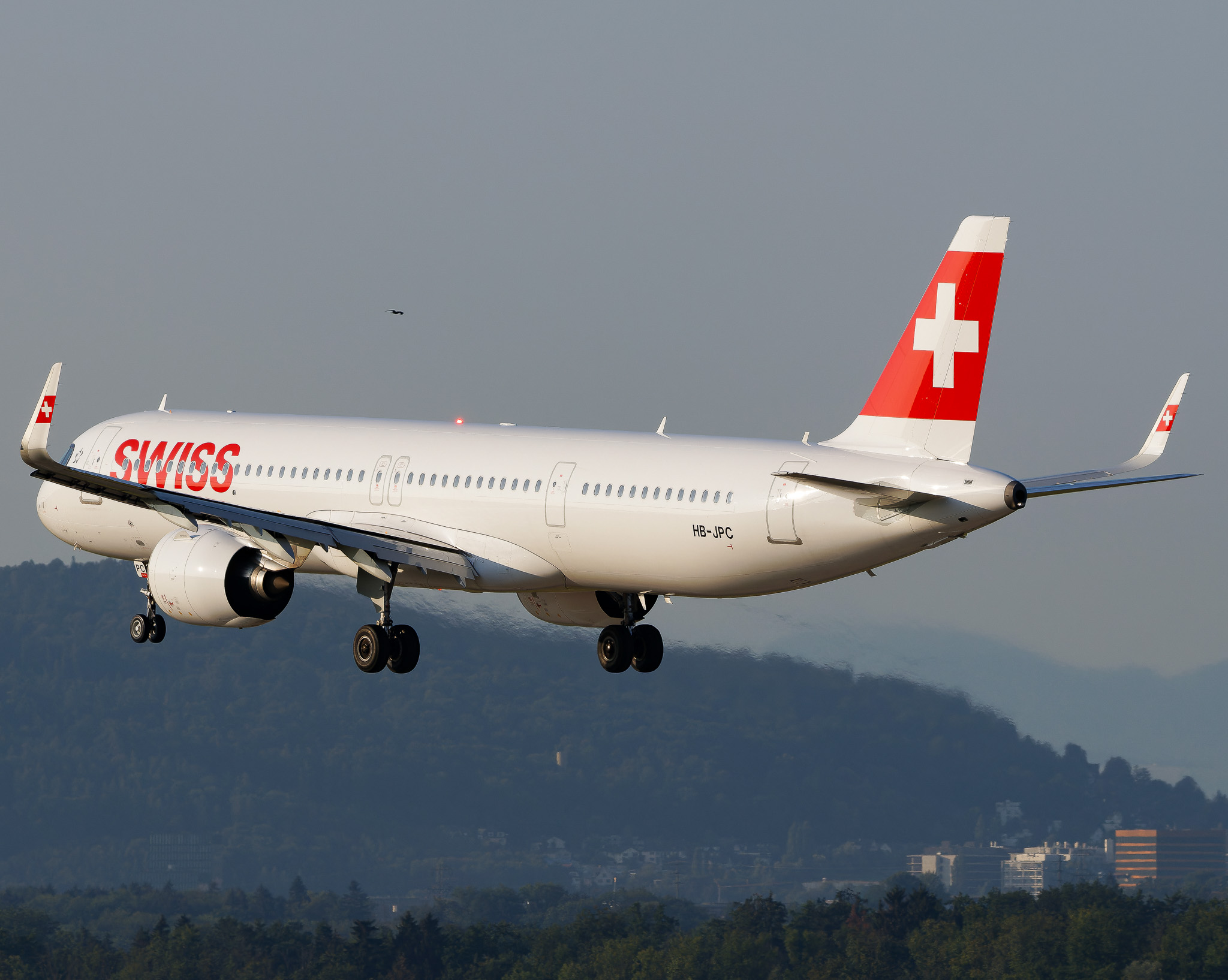 Full size: Swiss International Air Lines Airbus A321NEO HB-JPC at Zurich-Kloten Airport