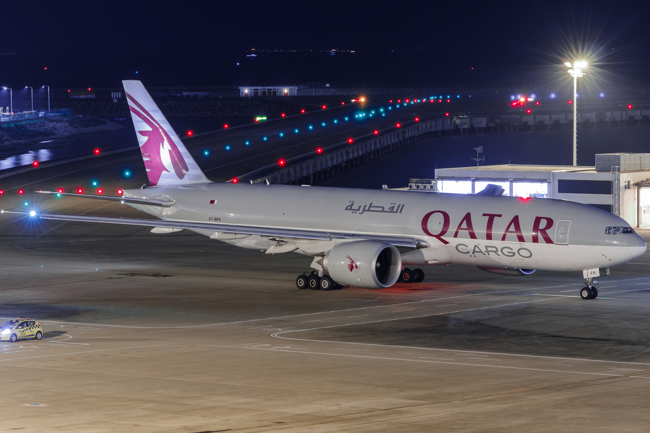 Full size: Qatar Air Cargo Boeing 777-F A7-BFK at Macau International Airport