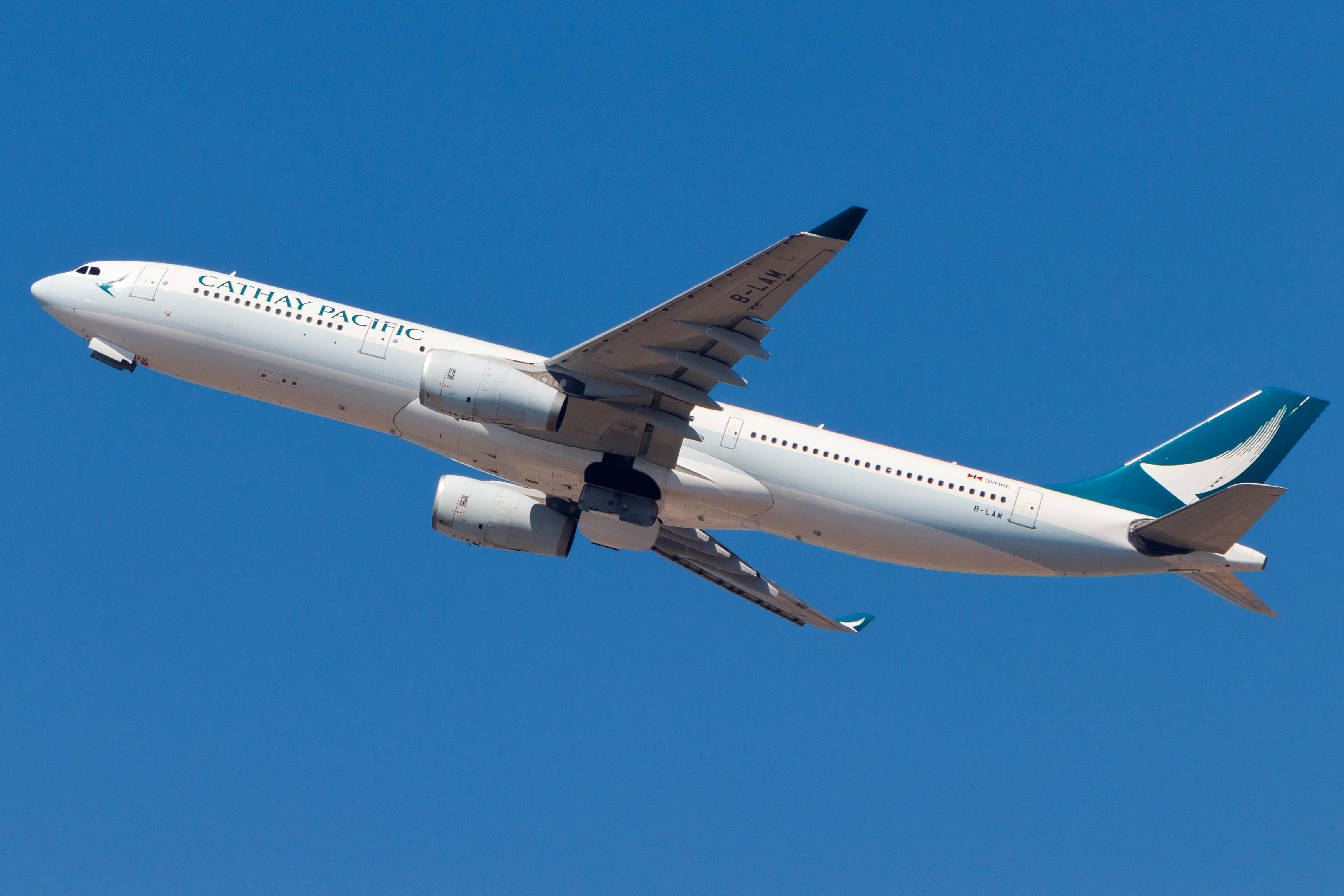 Full size: Cathay Pacific Airbus A330-300 B-LAM at Hong Kong International Airport