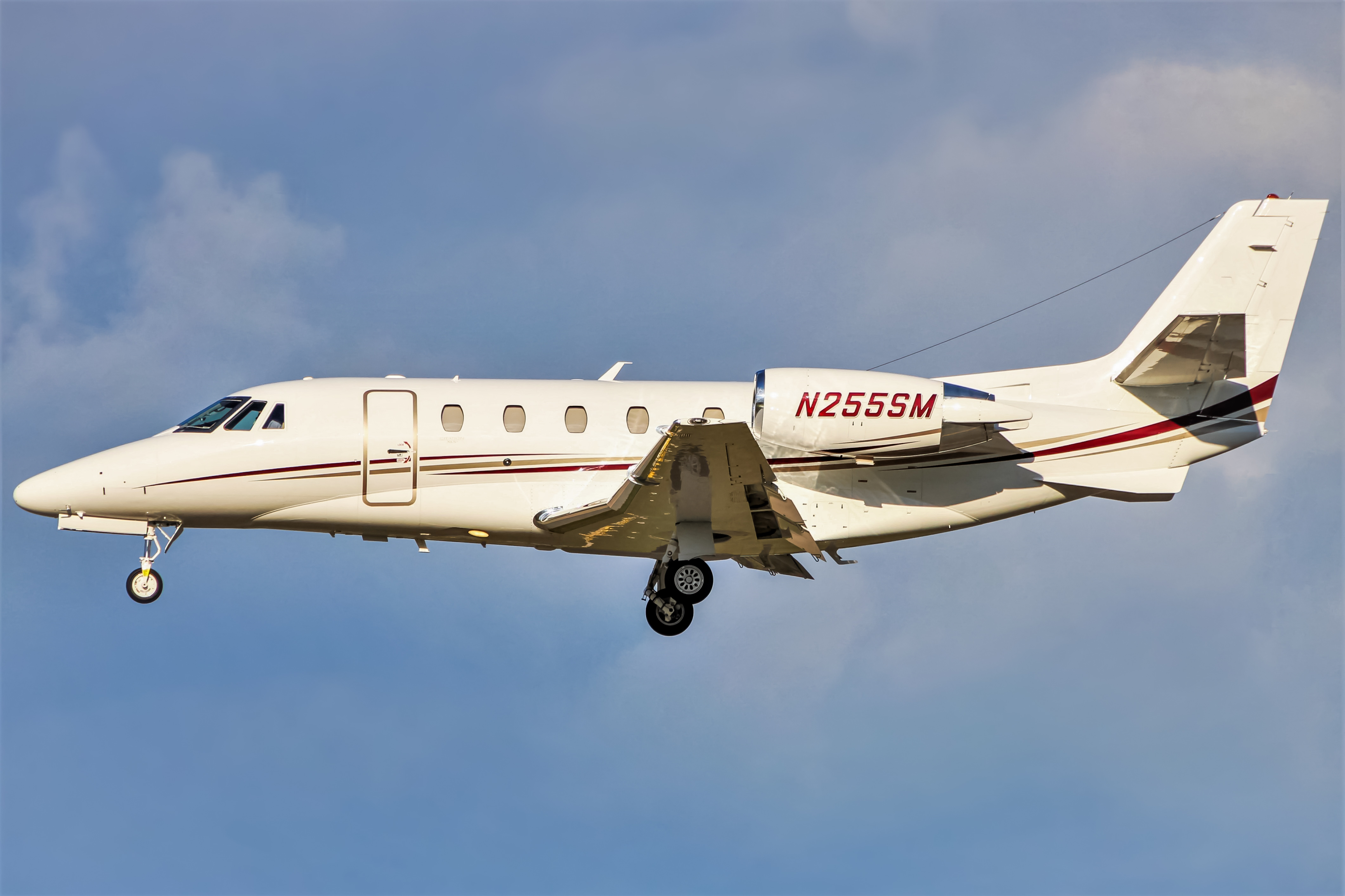 Full size: PRIVATE Cessna 560XLS Citation Excel N255SM at Baltimore/Washington International Thurgood Marshall Airport