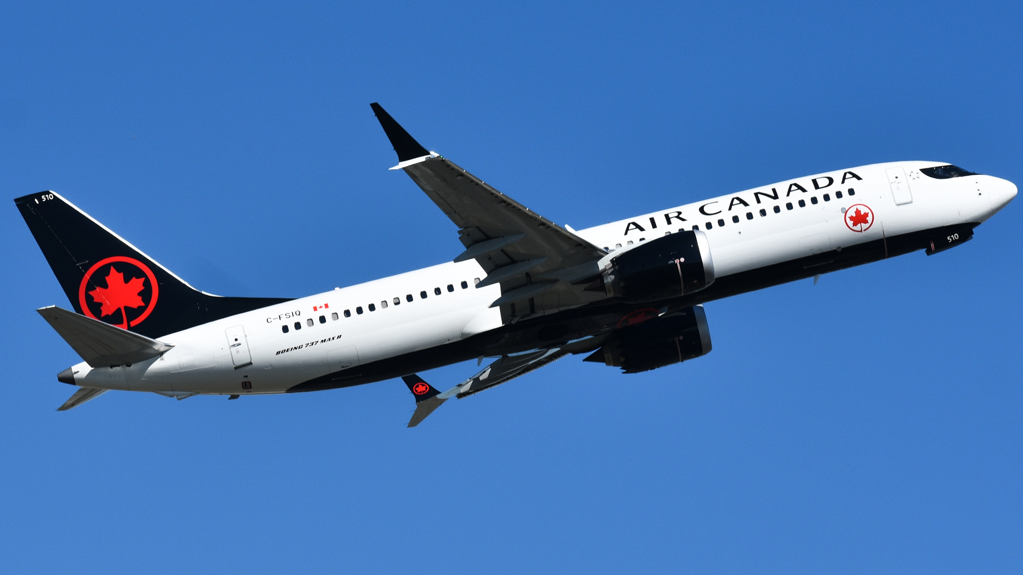 Full size: Air Canada Boeing 737 Max 8 C-FSIQ at Lester B Pearson International Airport