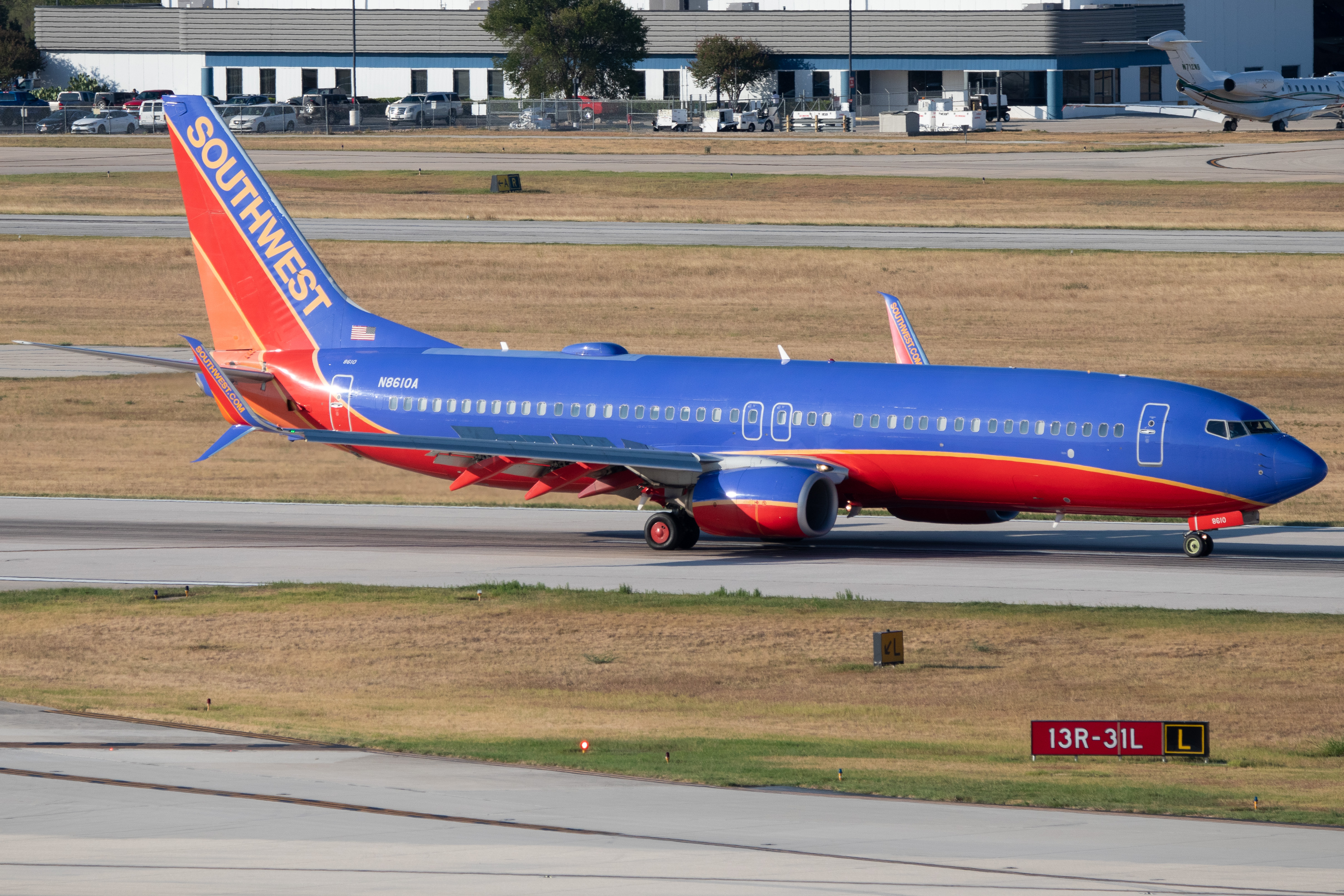 Full size: Southwest Airlines Boeing 737-800 N8610A at San Antonio International Airport