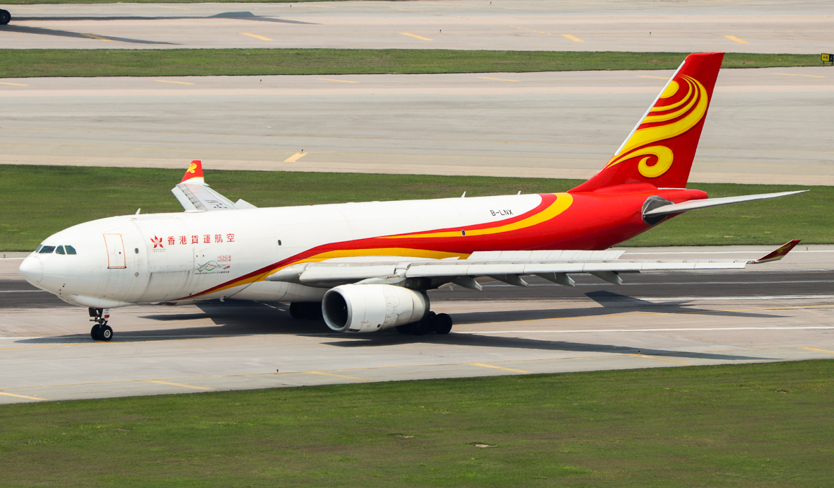 Full size: Hong Kong Air Cargo Airbus A330-200 B-LNX at Hong Kong International Airport
