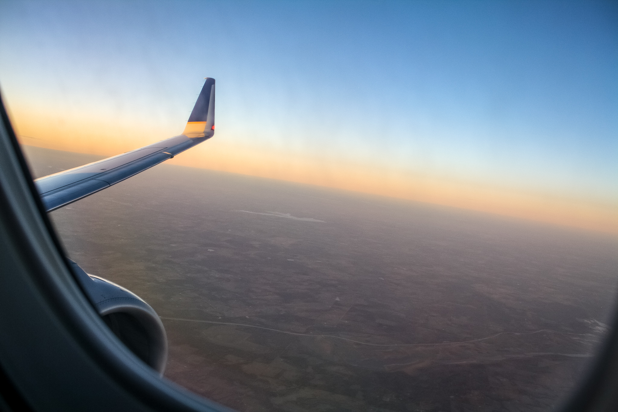 Full size: United Express Embraer E175 N85356 at Austin-Bergstrom International Airport