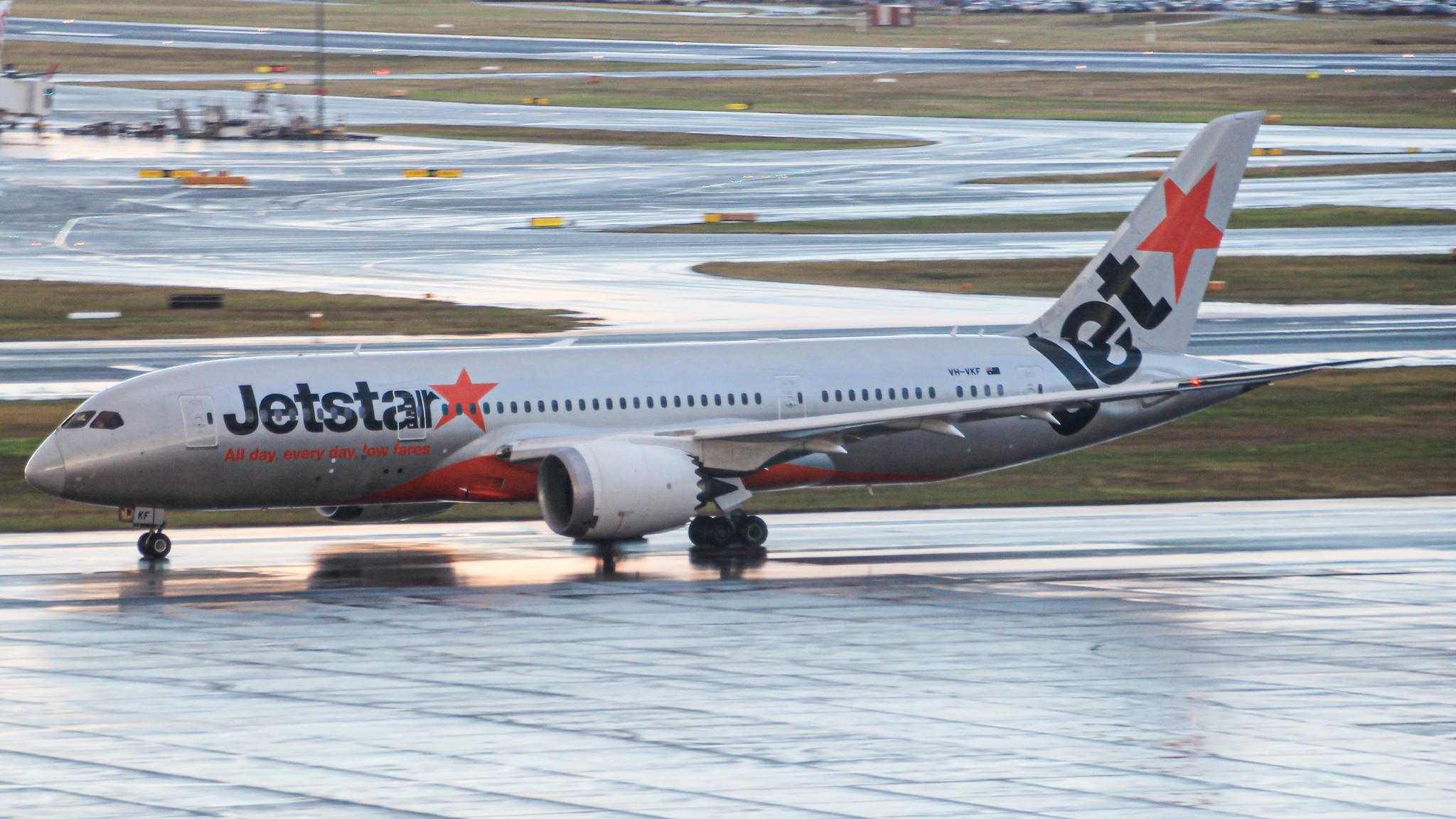 Full size: Jetstar Boeing 787-8 VH-VKF at Sydney Kingsford Smith Airport