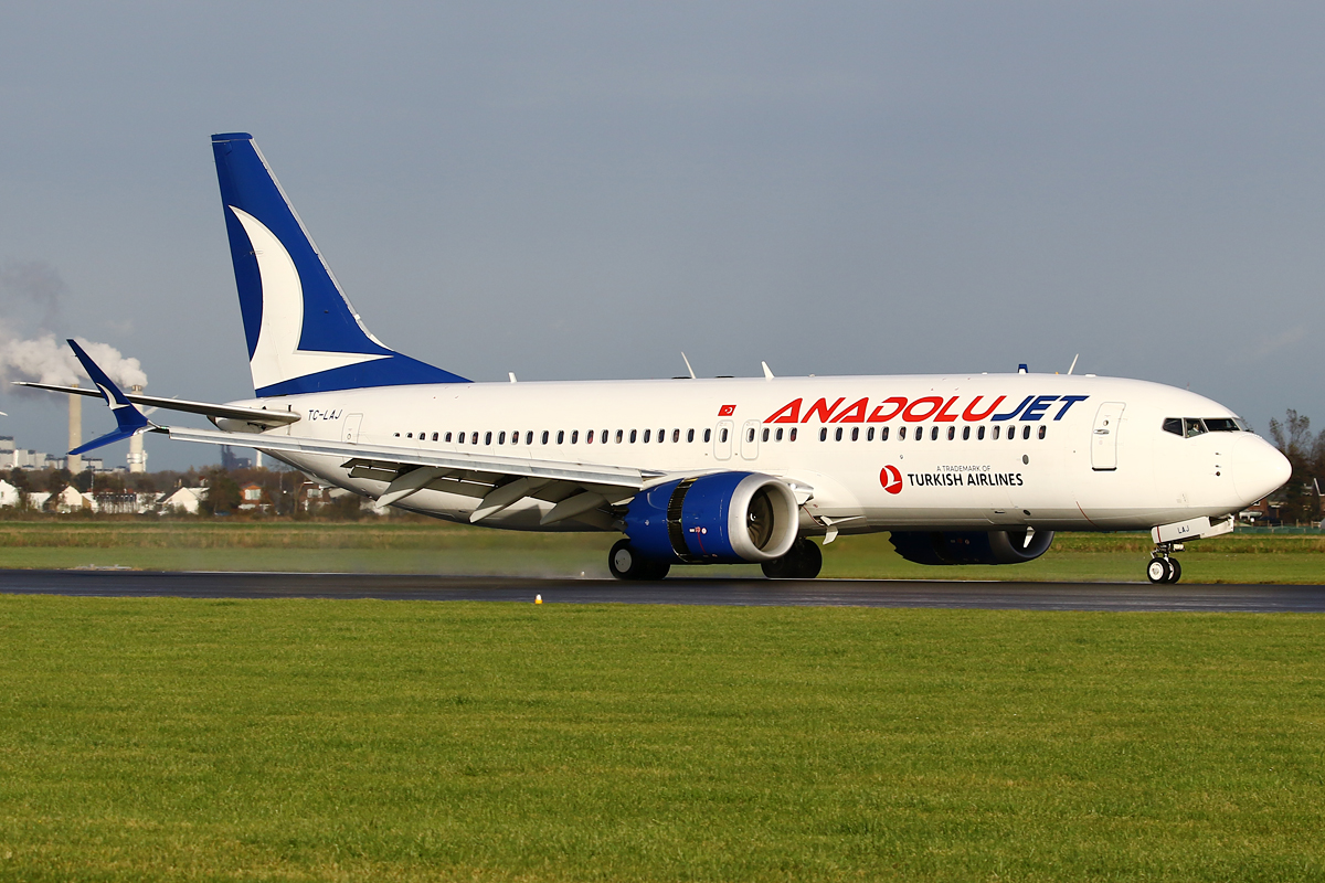 Full size: Anadolujet Boeing 737 MAX 8 TC-LAJ at Amsterdam Schiphol Airport