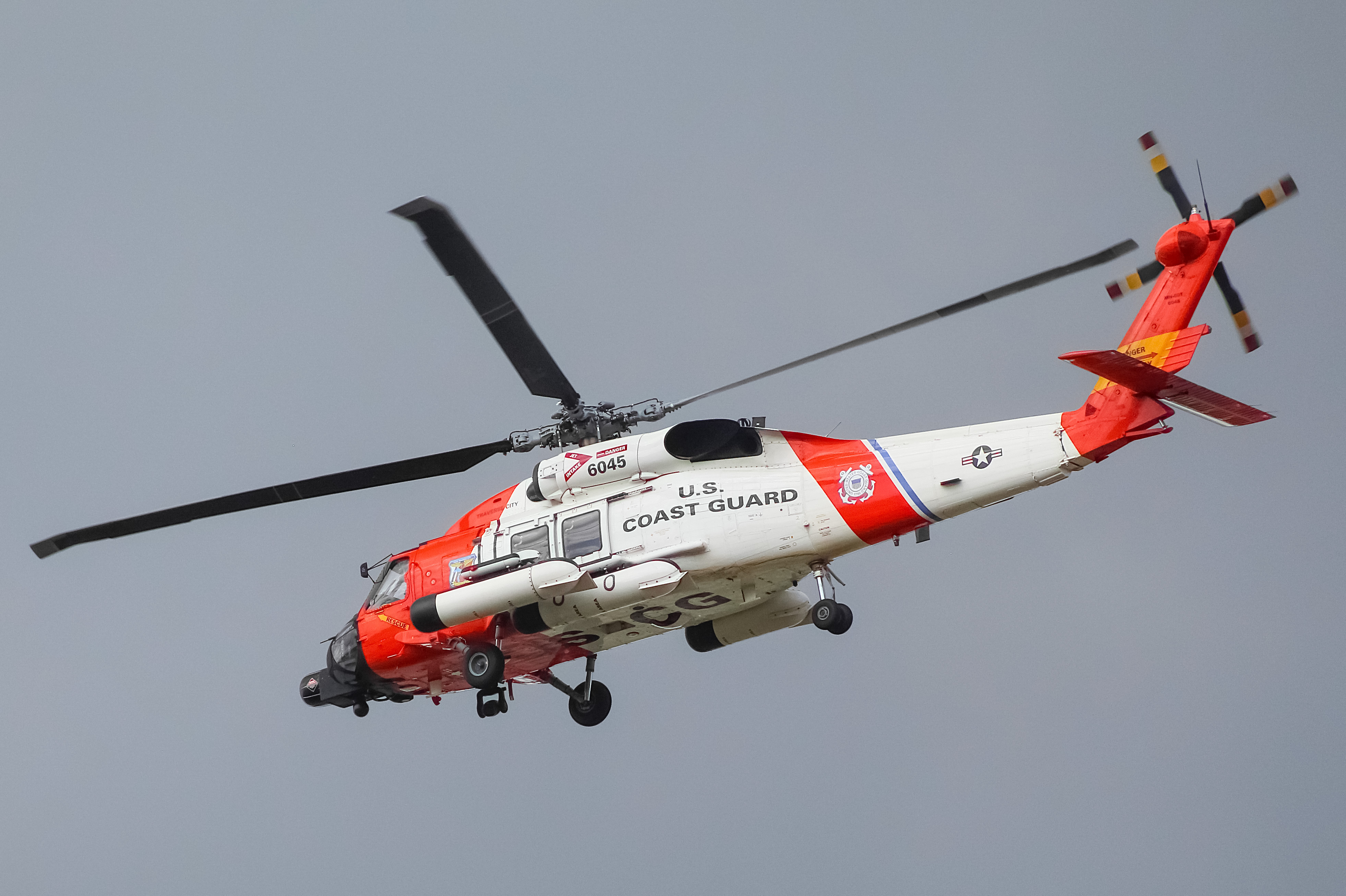Full size: USCG Sikorsky MH-60T Jayhawk 6045 at General Mitchell International Airport
