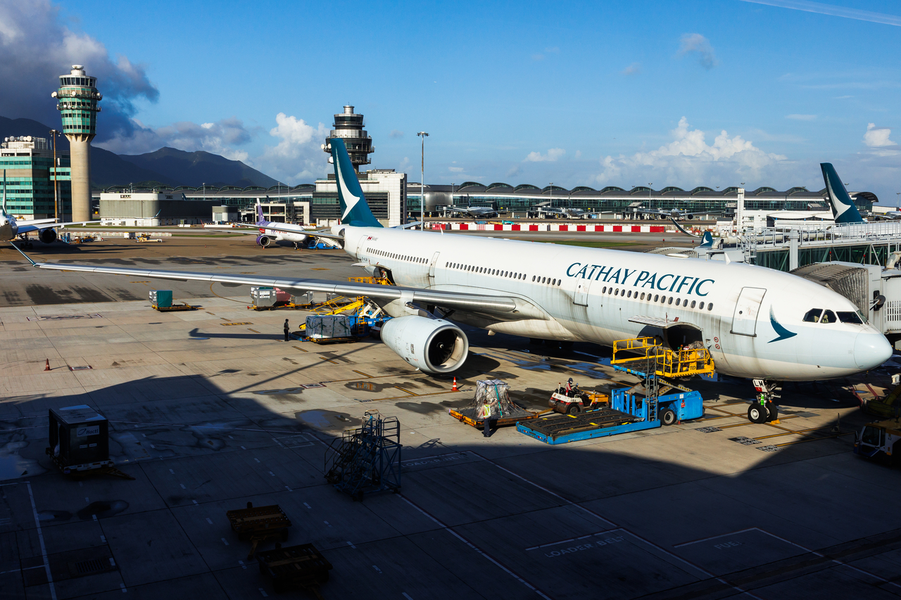 Full size: Cathay Pacific Airbus A330-300 B-HLM at Hong Kong International Airport