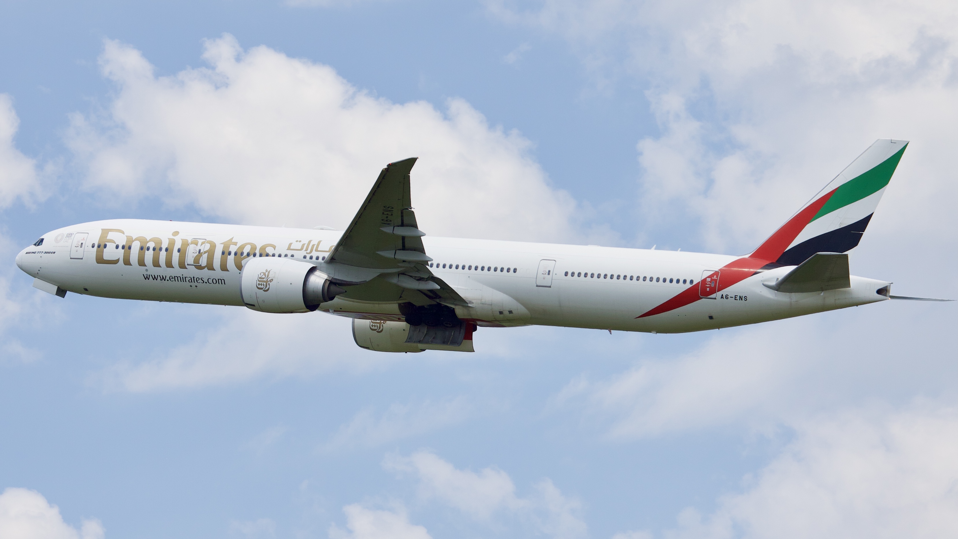 Full size: Emirates Boeing 777-300ER A6-ENS at Rickenbacker International Airport