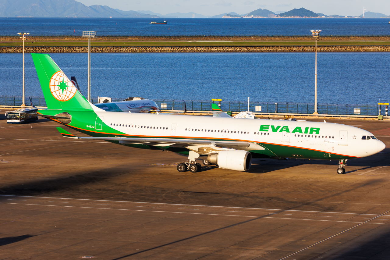 Full size: EVA Air Airbus A330-200 B-16312 at Macau International Airport