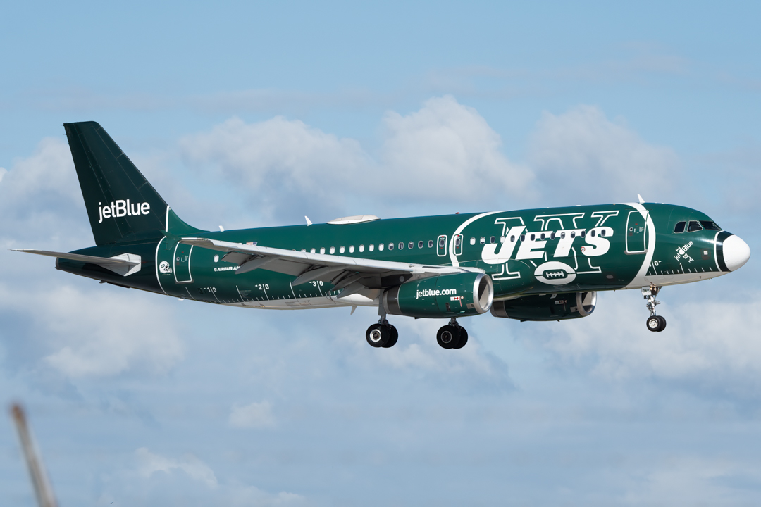 Full size: JetBlue Airways Airbus A320 N746JB at Fort Lauderdale/Hollywood International Airport