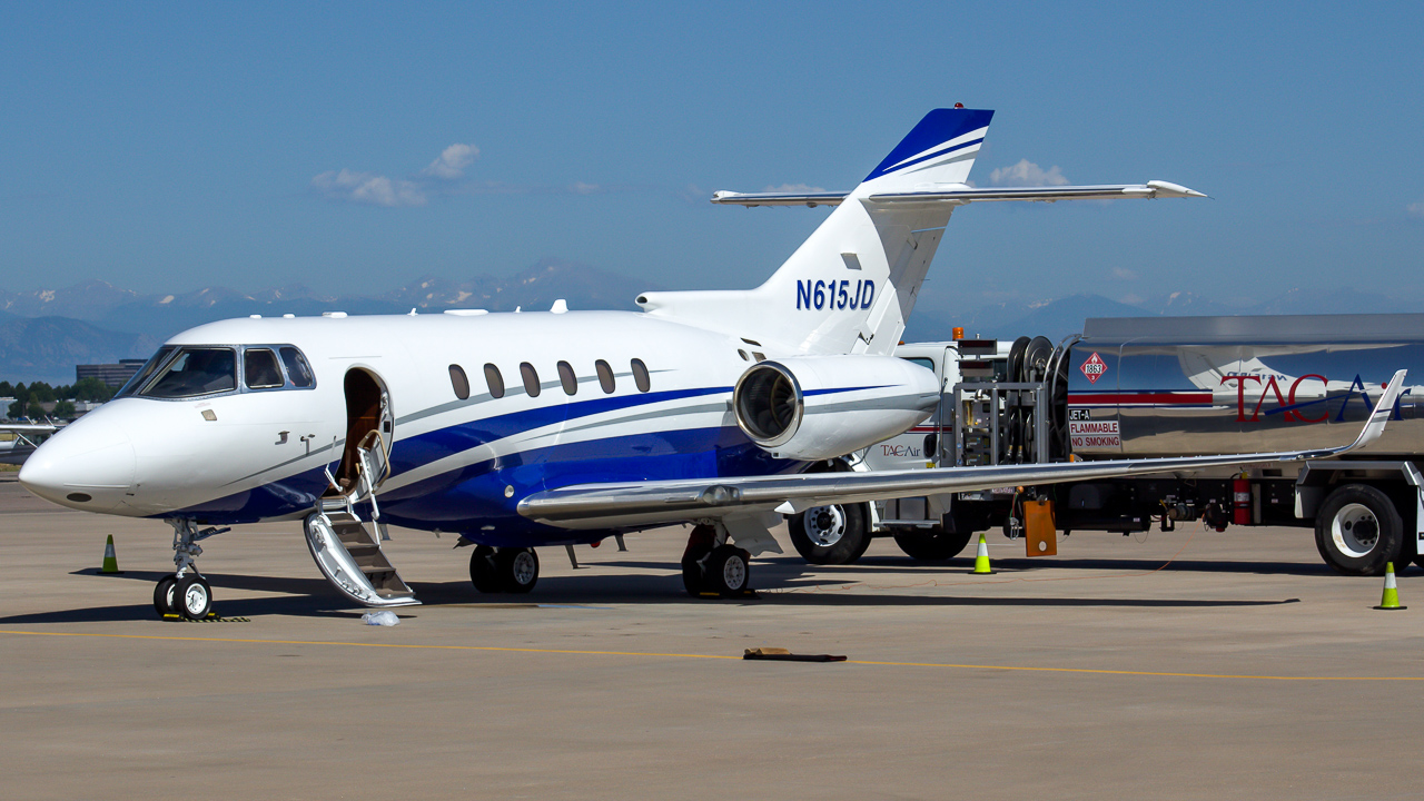 Full size: PRIVATE Hawker 900XP N615JD at Centennial Airport