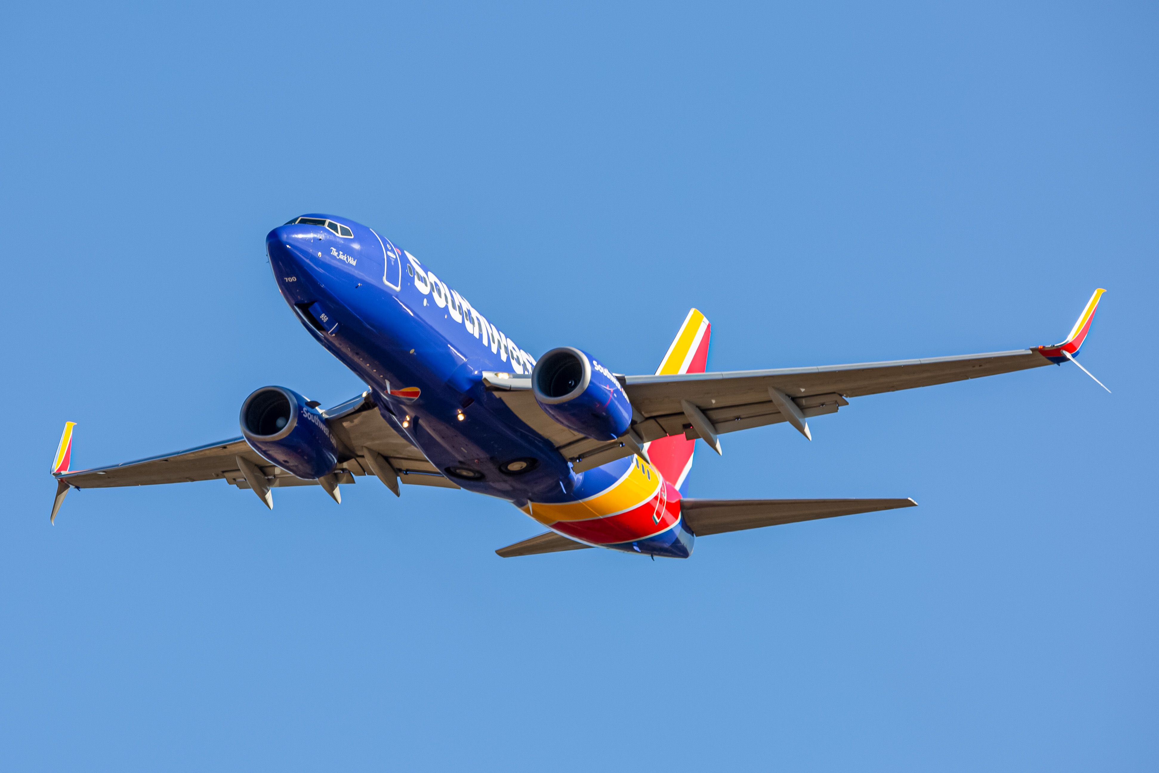 Full size: Southwest Airlines Boeing 737-700 N956WN at Baltimore/Washington International Thurgood Marshall Airport