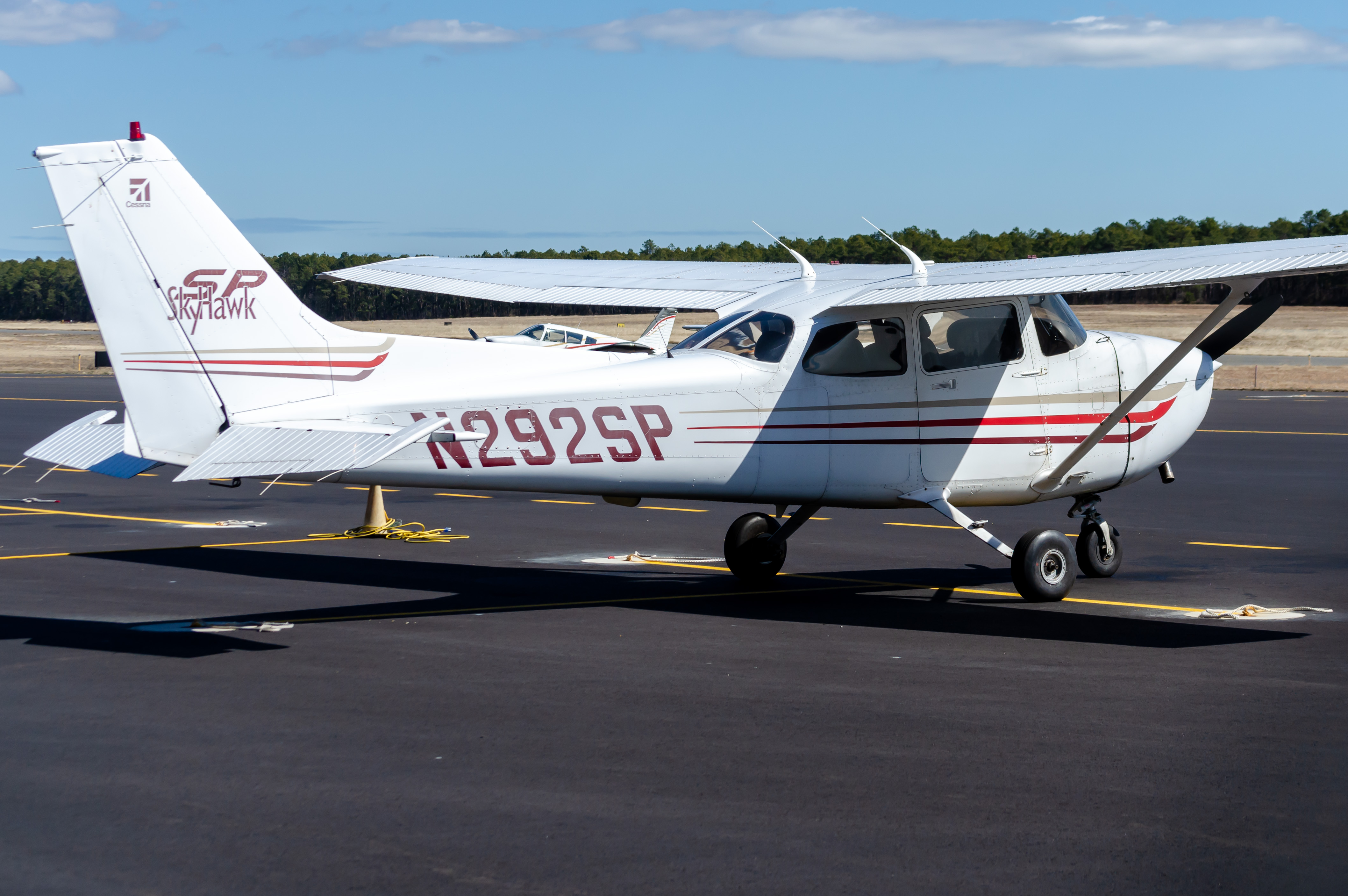 Full size: PRIVATE Cessna 172 N292SP at Toms River Ocean County Airport