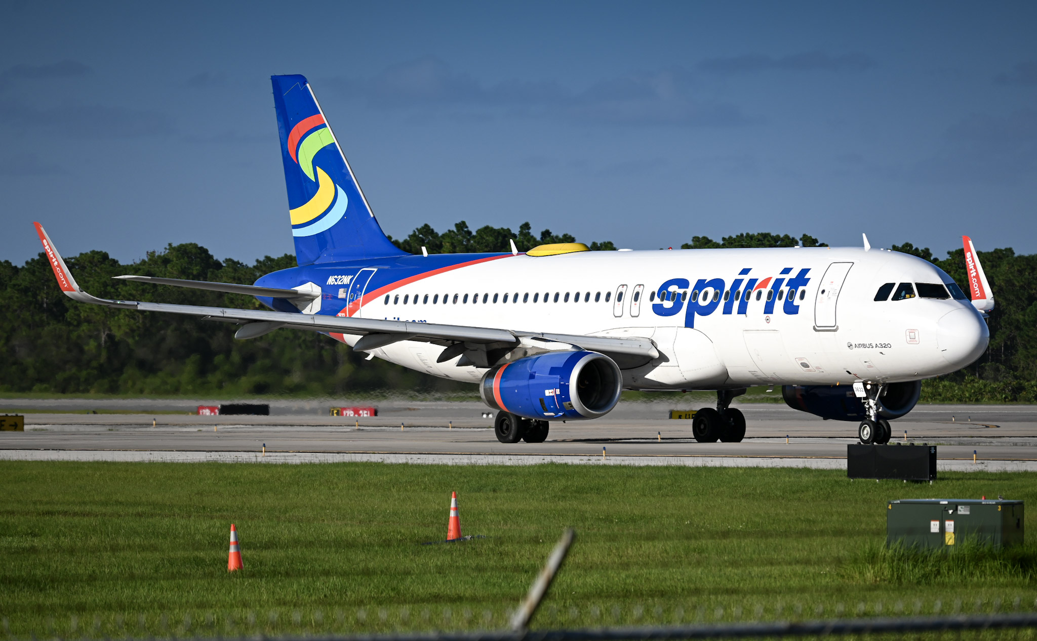Full size: Spirit Airlines Airbus A320 N632NK at Orlando International Airport