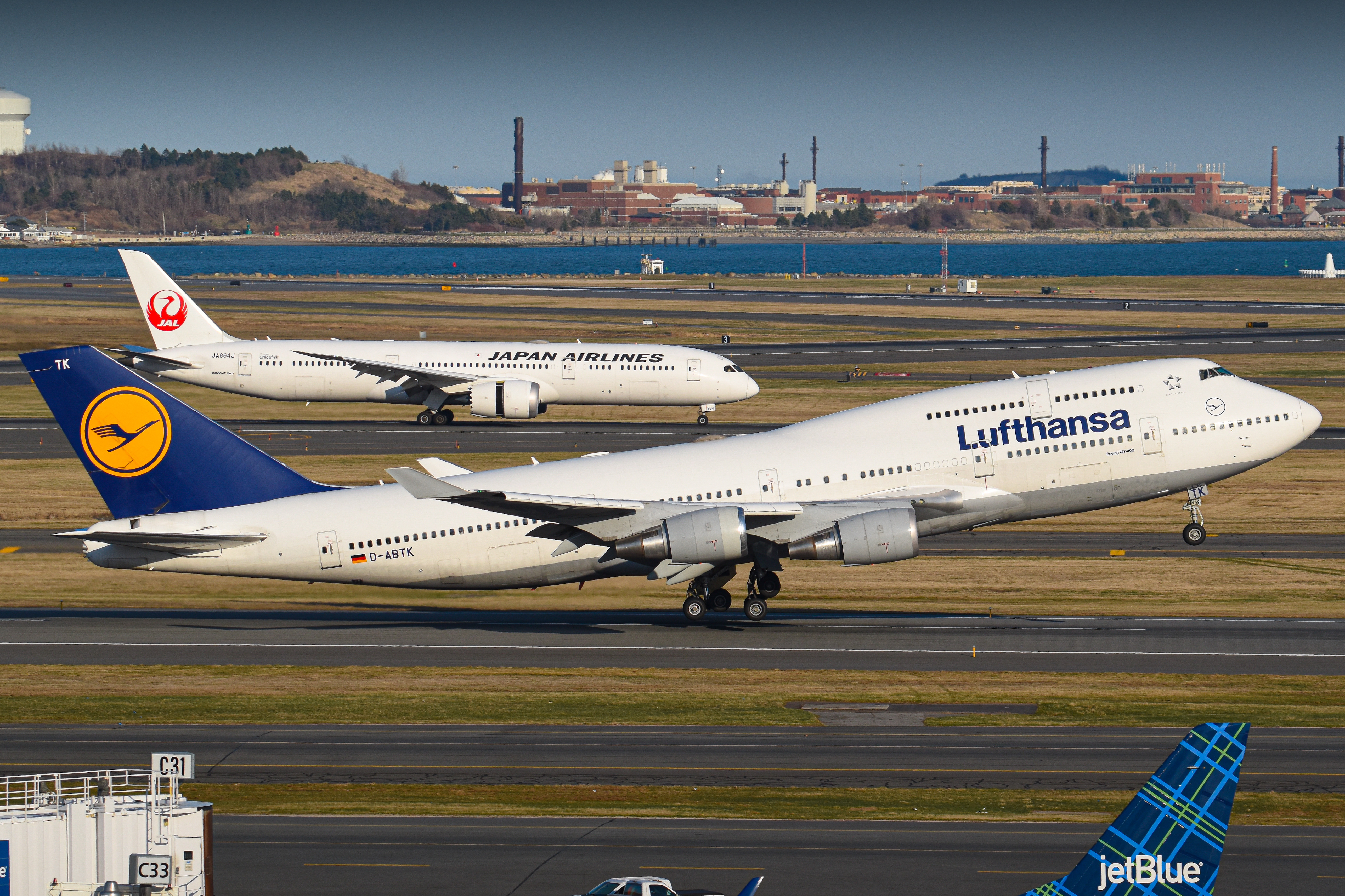 Full size: Lufthansa Boeing 747-400 D-ABTK at General Edward Lawrence Logan International Airport