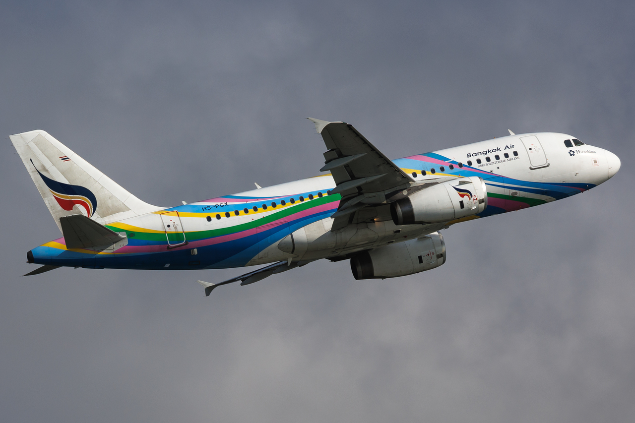 Full size: BANGKOK AIRWAYS Airbus A319 HS-PGX at Hong Kong International Airport