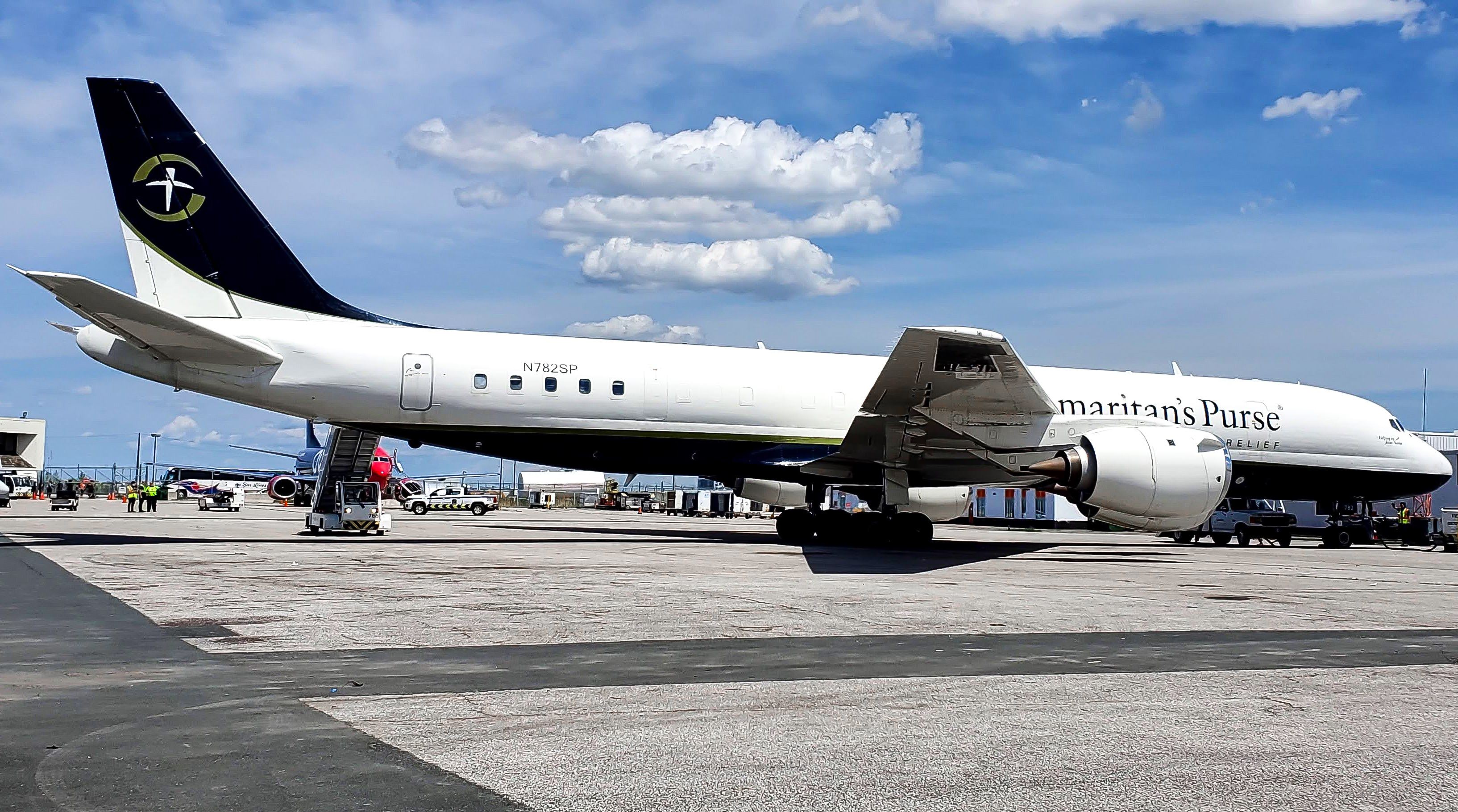 Full size: Samaritan\'s Purse Douglas DC-8-72CF N782SP at Lester B Pearson International Airport