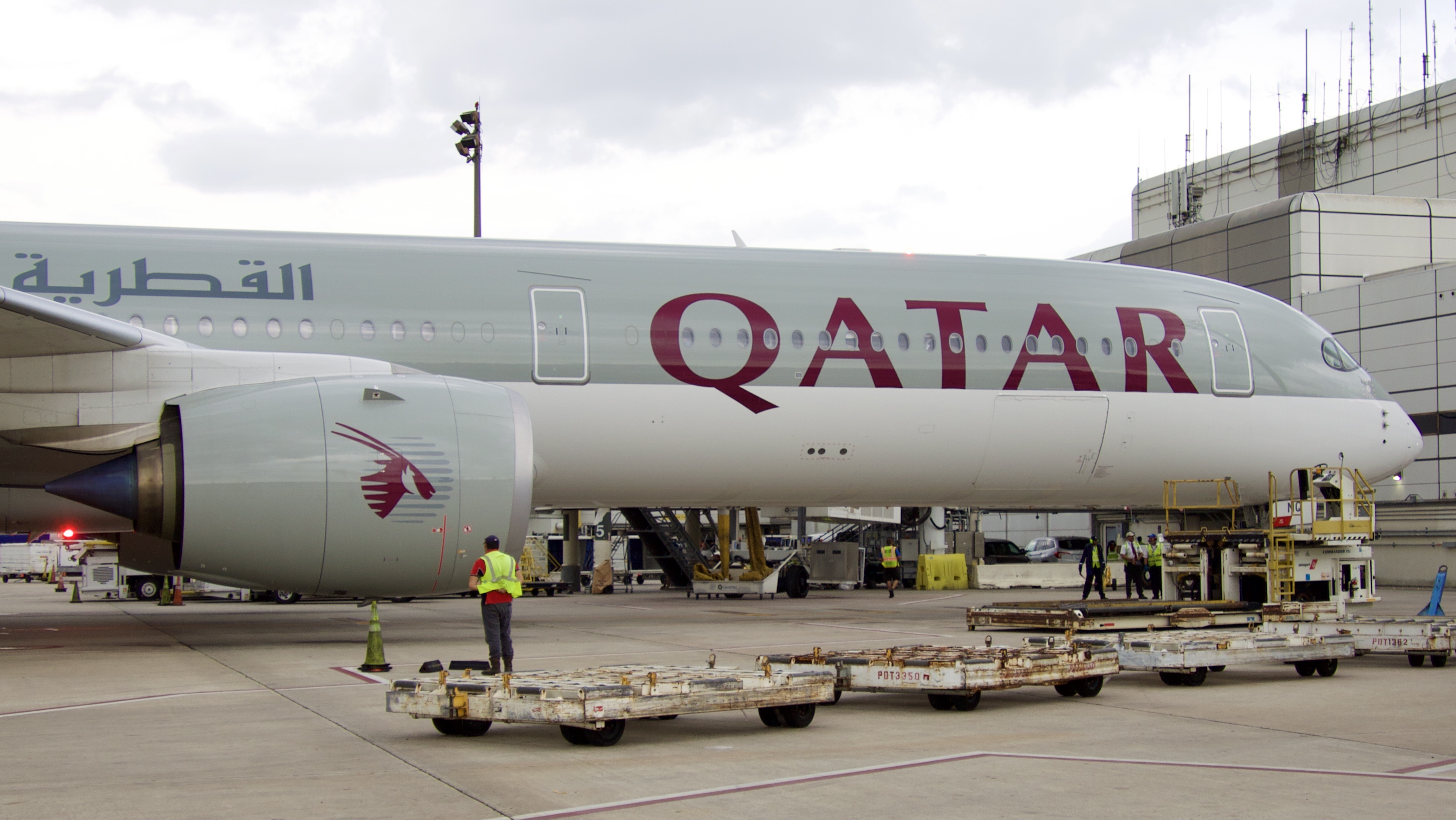 Full size: Qatar Airways Airbus A350-1000 A7-ANQ at Houston-George Bush Intercontinental Airport