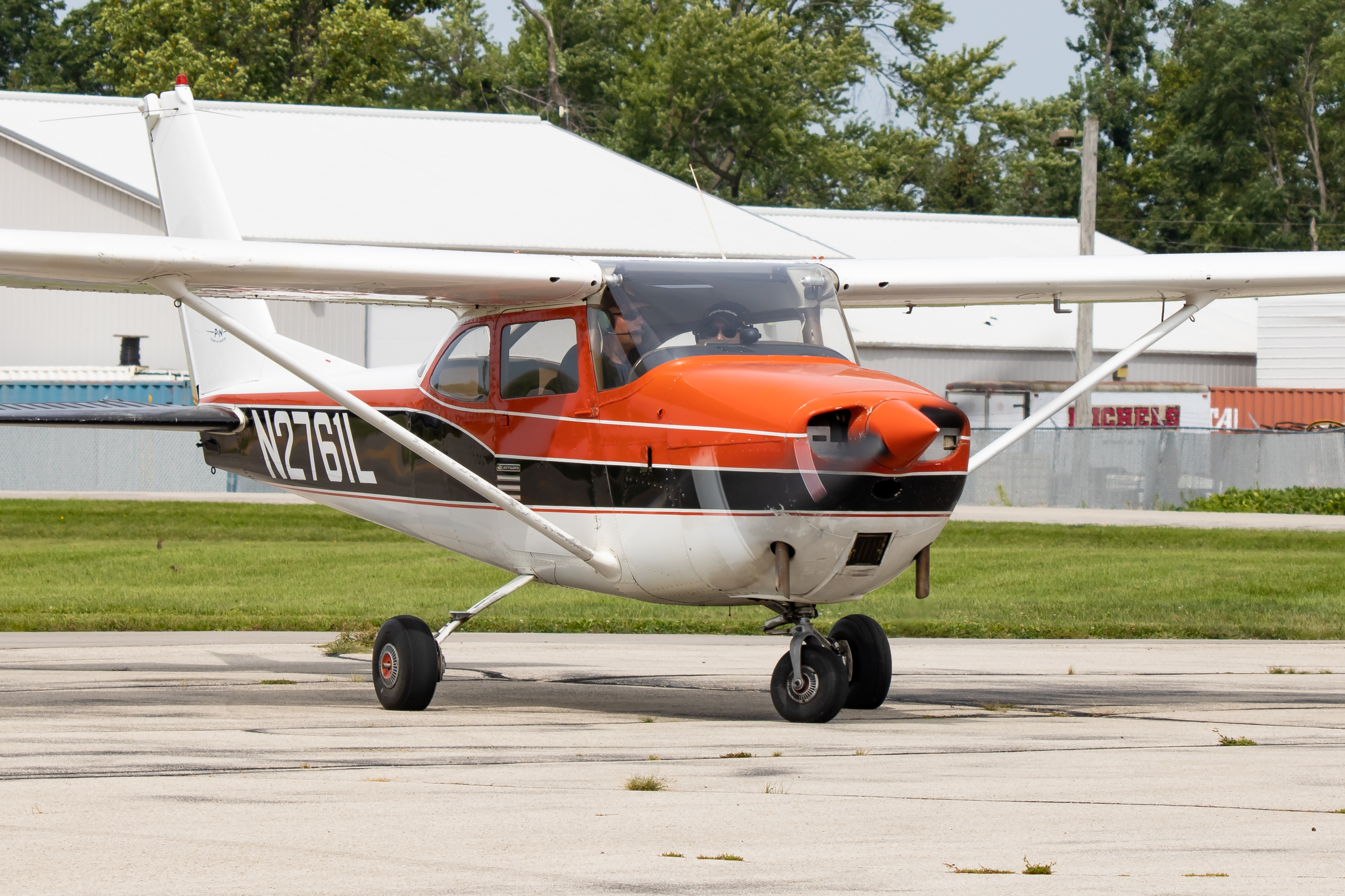 Full size: PRIVATE Cessna 172 N2761L at 