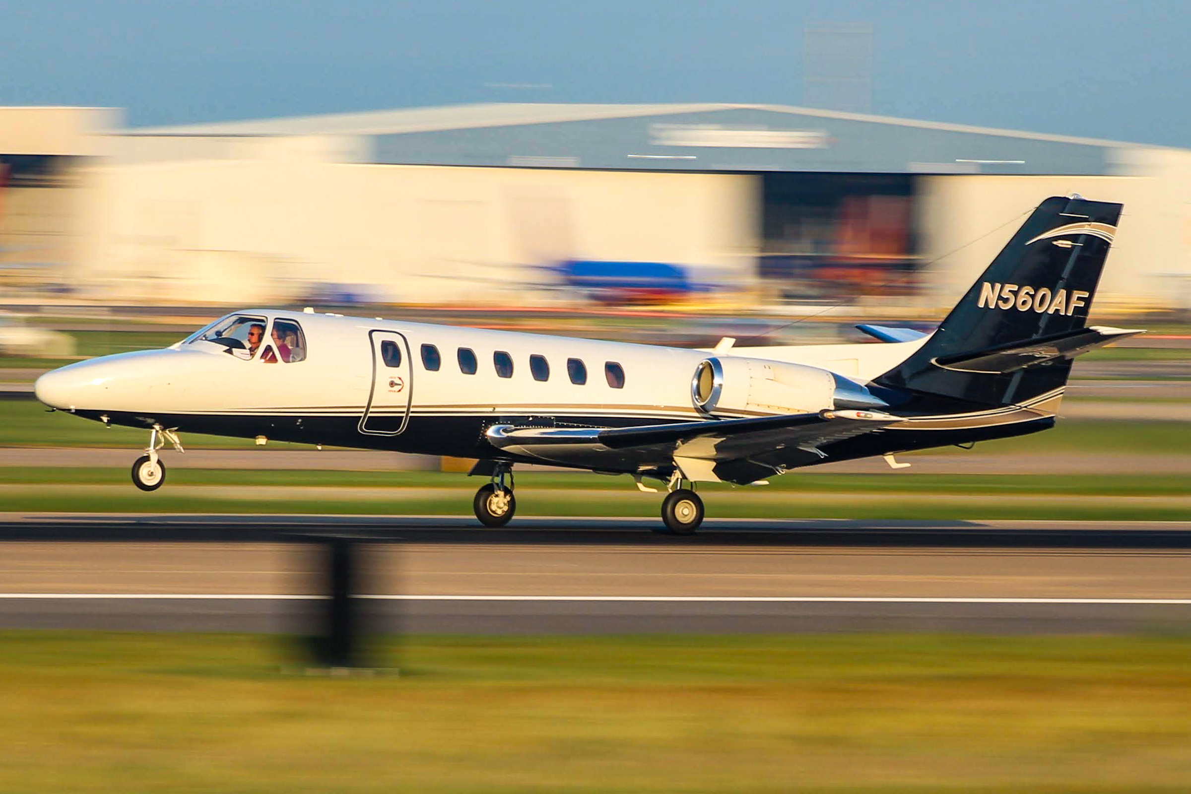 Full size: PRIVATE Cessna 560 N560AF at Dallas Love Field Airport