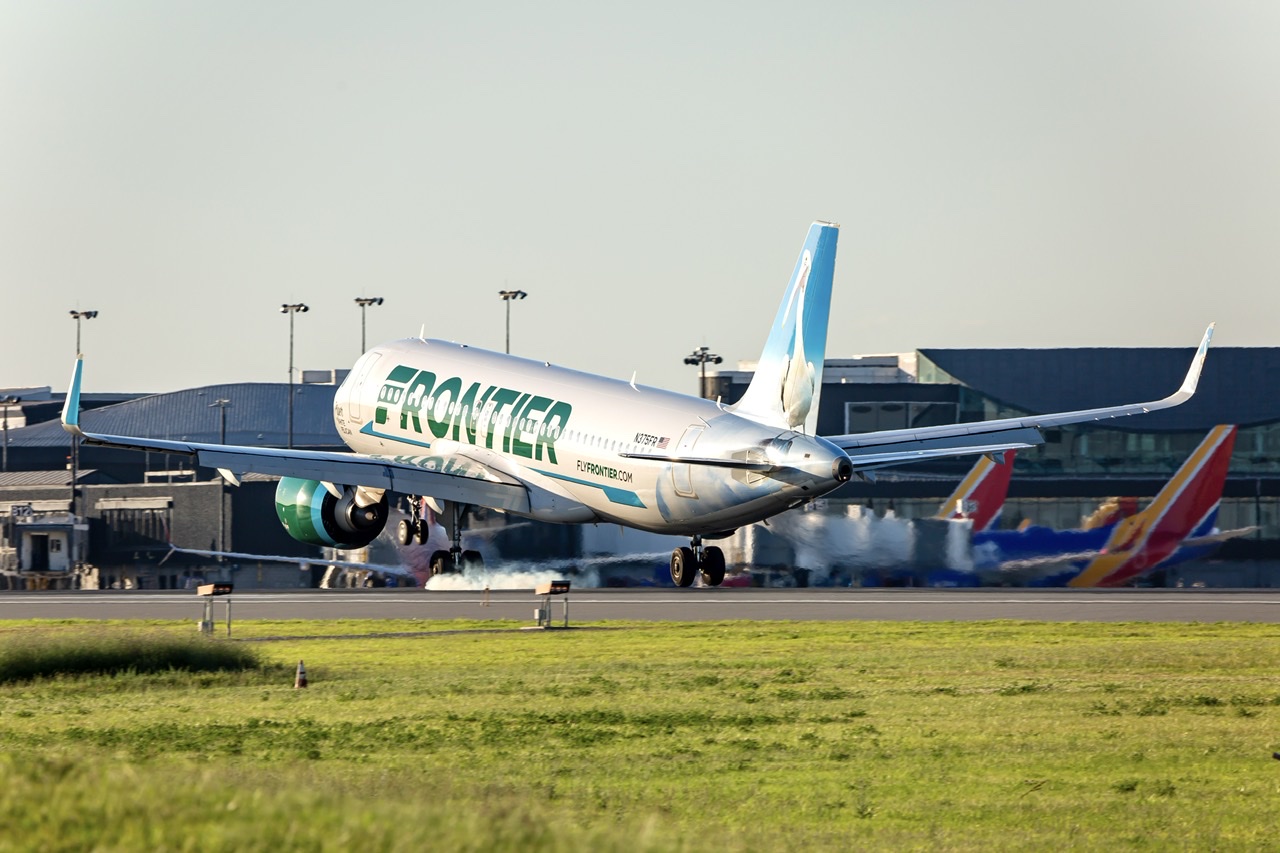 Full size: Frontier Airlines Airbus A320NEO N375FR at Baltimore/Washington International Thurgood Marshall Airport
