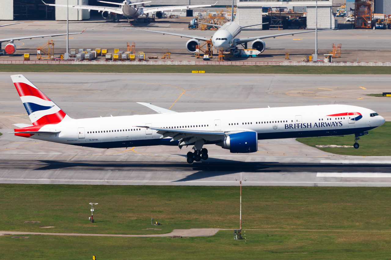 Full size: British Airways Boeing 777-300ER G-STBL at Hong Kong International Airport