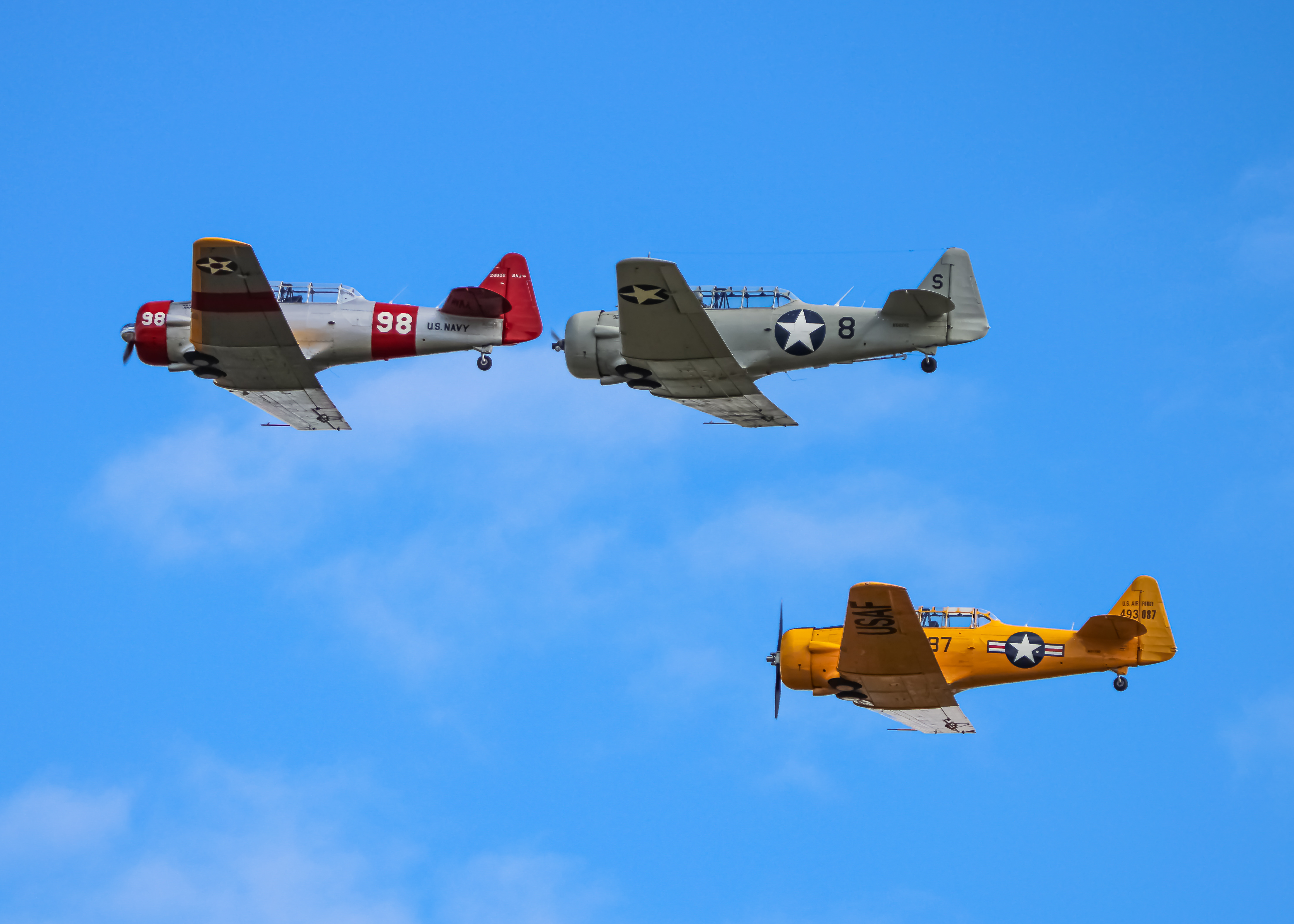 Full size: PRIVATE North American SNJ-4 Texan N9801C at 