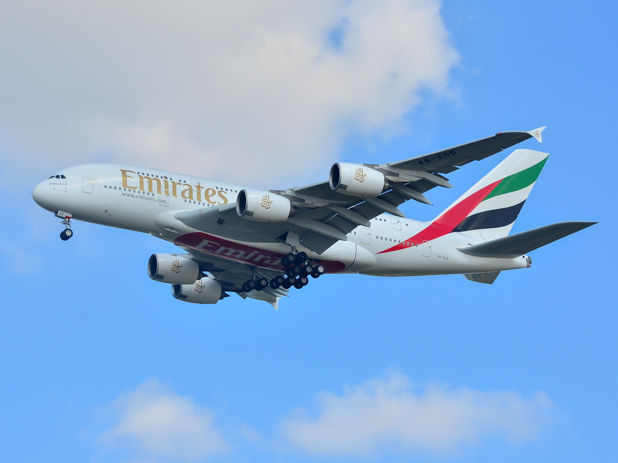 Full size: Emirates Airbus A380-800 A6-EOD at John F. Kennedy International Airport