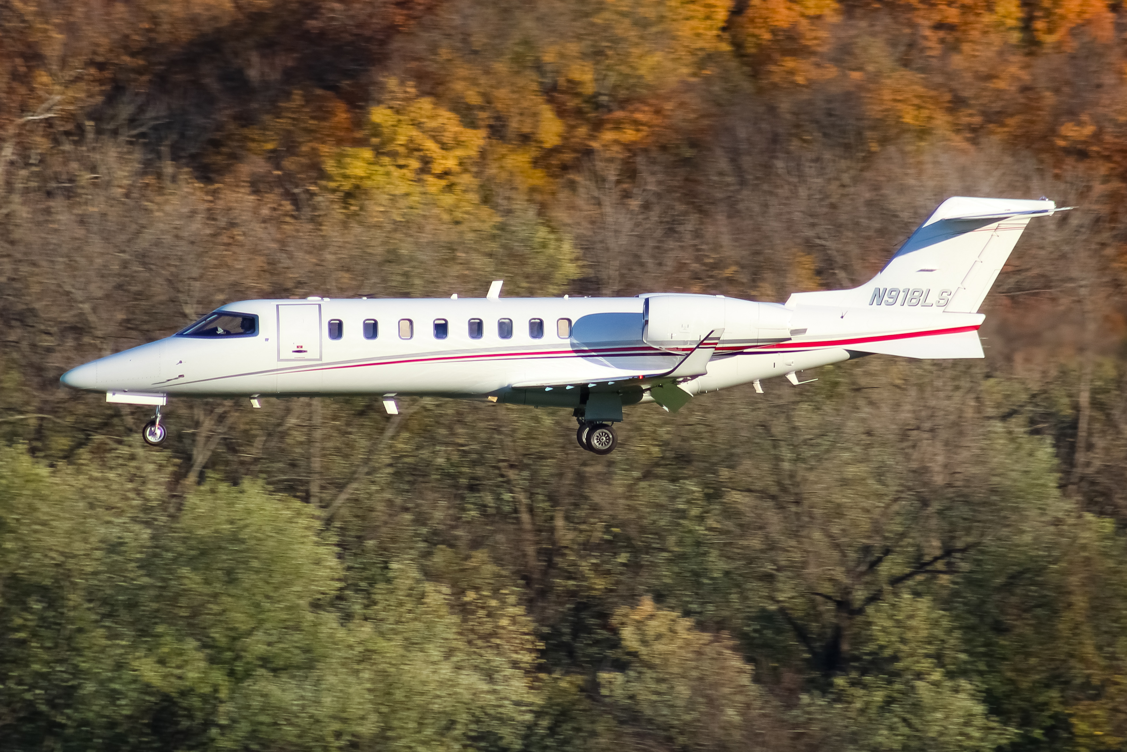 Full size: PRIVATE  Learjet 45 N918LS at Cincinnati Municipal Airport/Lunken Field