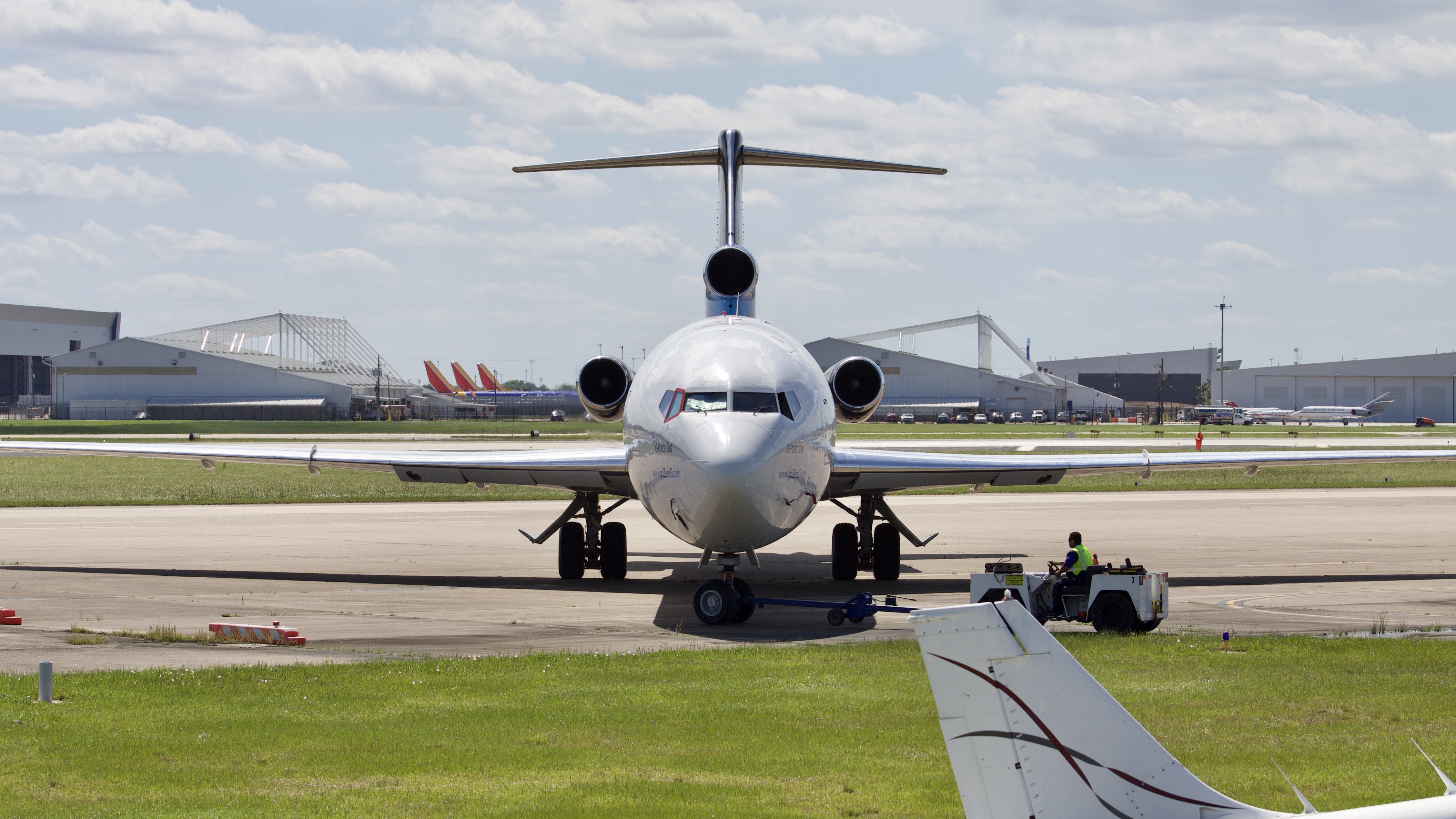 Full size: PRIVATE Boeing 727-200 N794AJ at William P Hobby Airport
