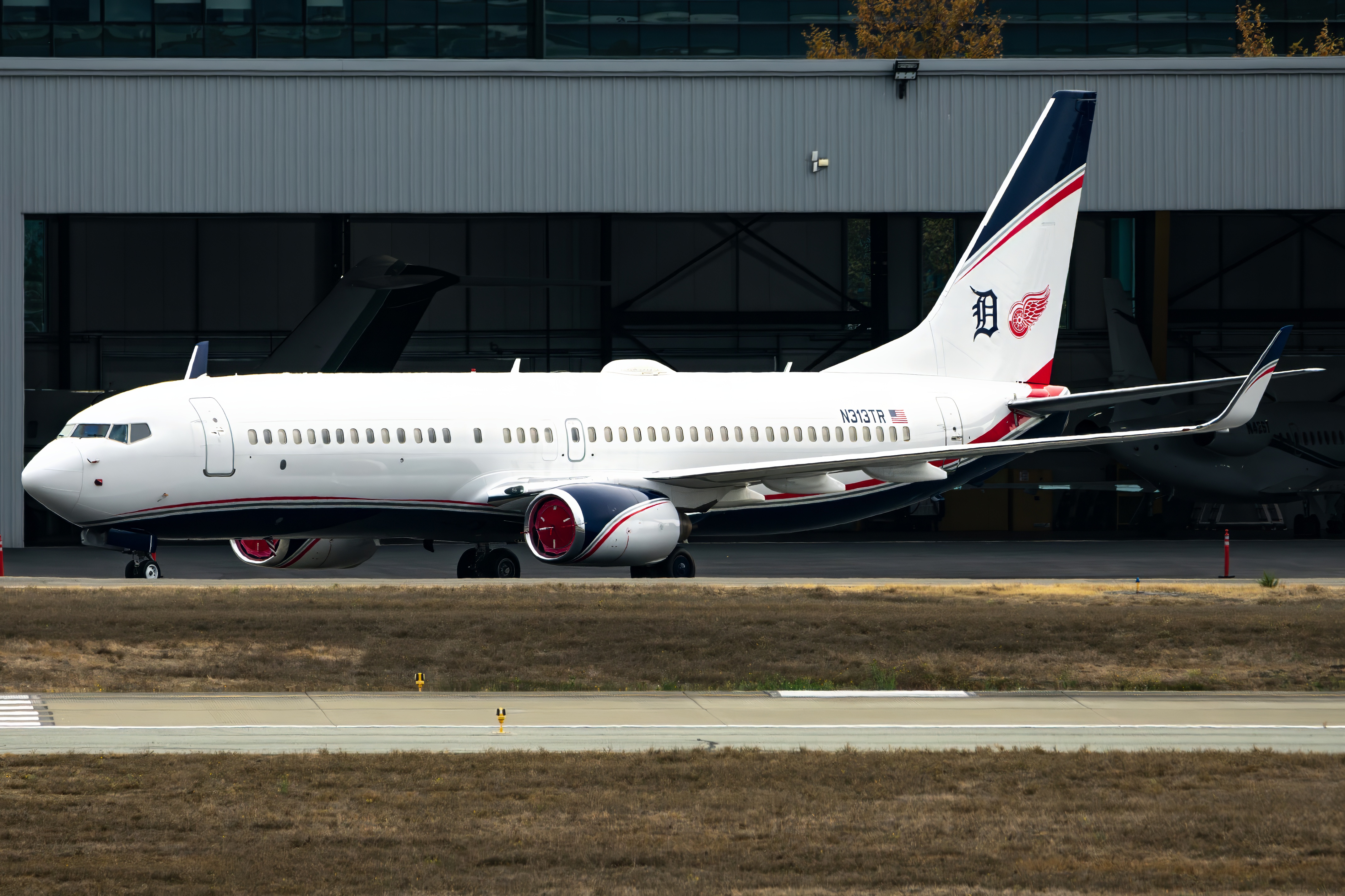 N313TR | Olympia Aviation Boeing 737-800 at SJC | AeroXplorer