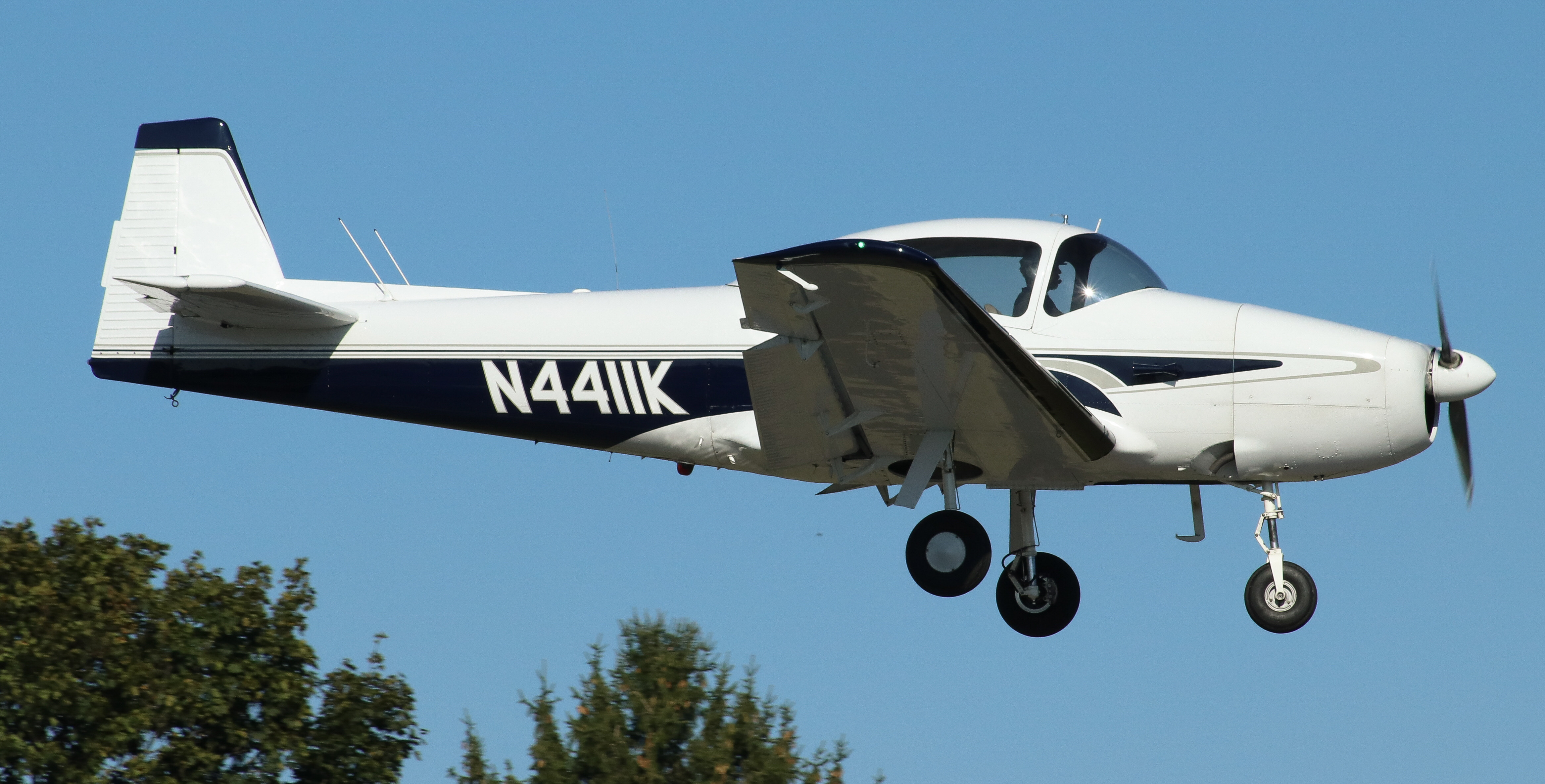 Full size: PRIVATE Ryan Navion  N4411K at York Airport