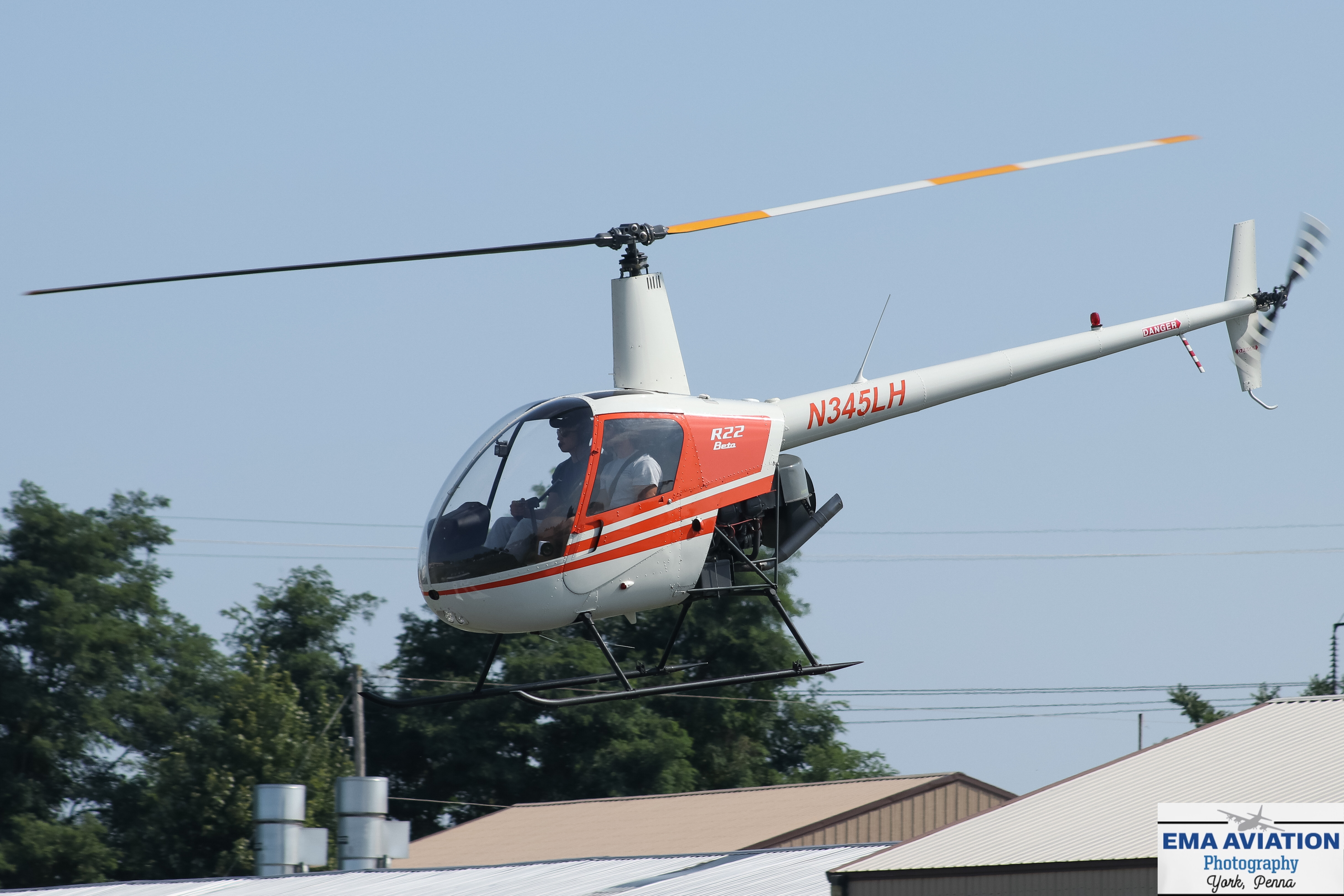 Full size: PRIVATE Robinson R-22 N345LH at Smoketown Airport