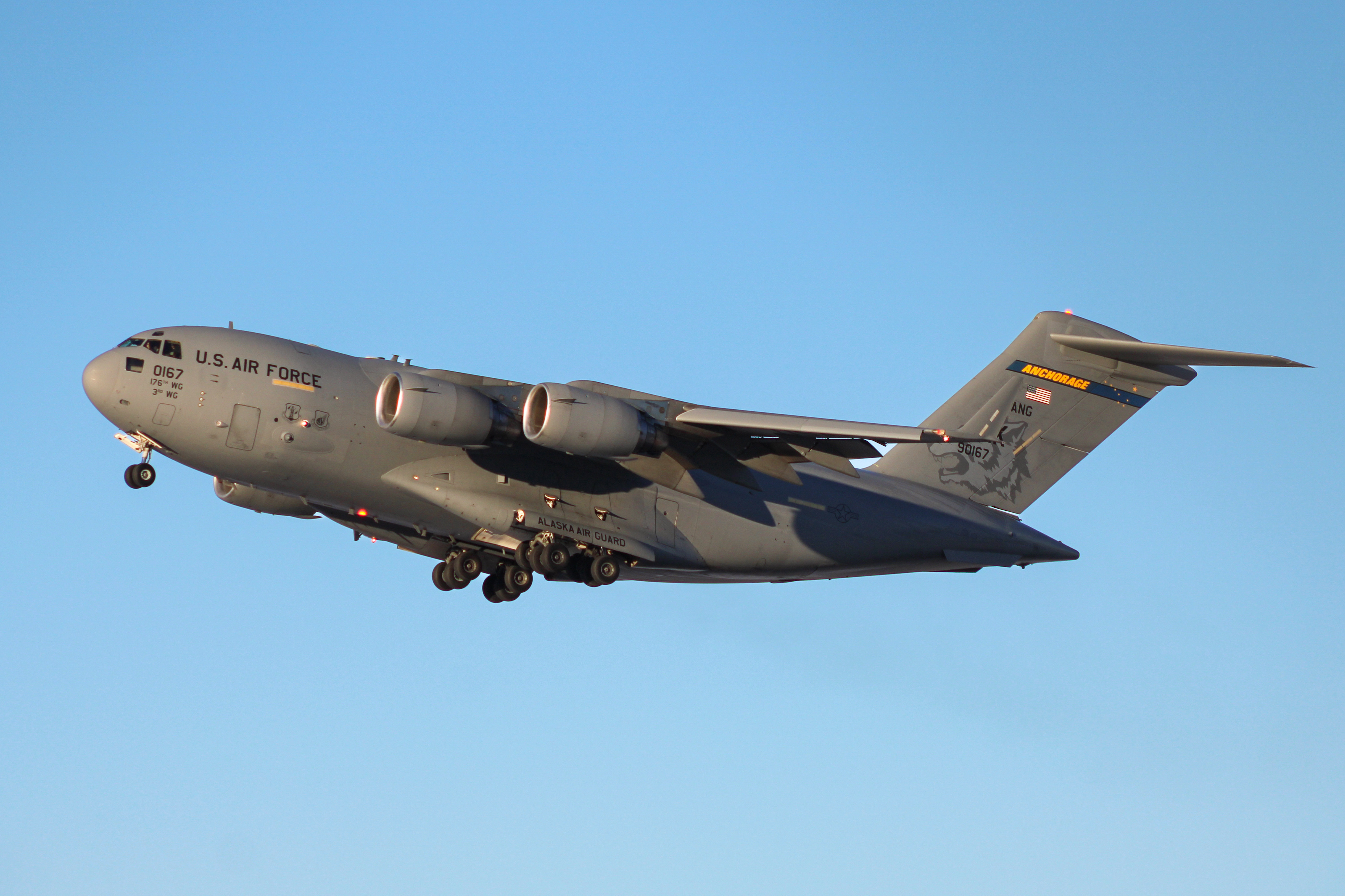 Full size: USAF - United States Air Force Boeing C-17 Globemaster III 99-0167 at Kenai Municipal Airport