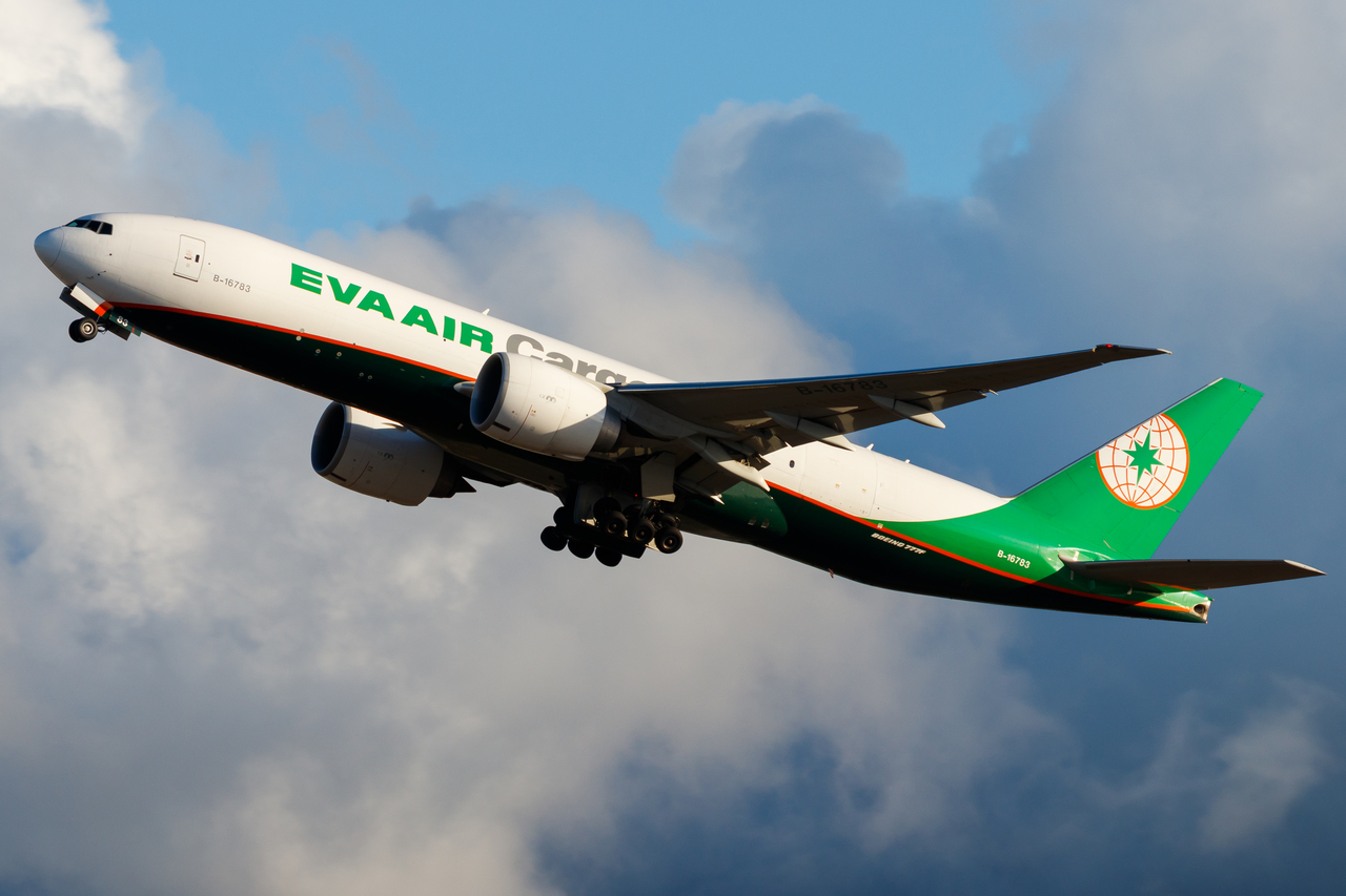 Full size: Eva Air Cargo Boeing 777-F B-16783 at Hong Kong International Airport
