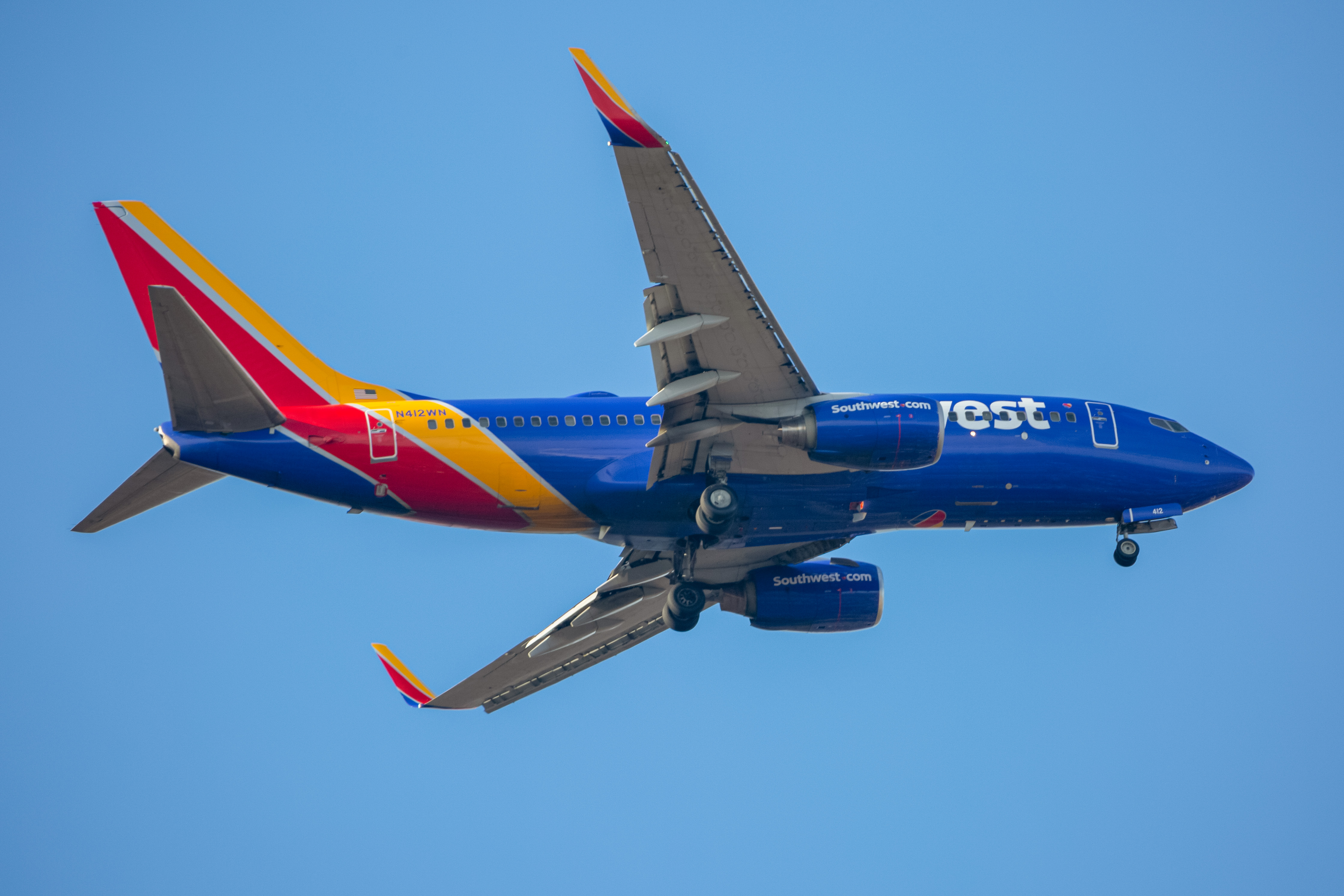 Full size: Southwest Airlines Boeing 737-700 N412WN at Baltimore/Washington International Thurgood Marshall Airport