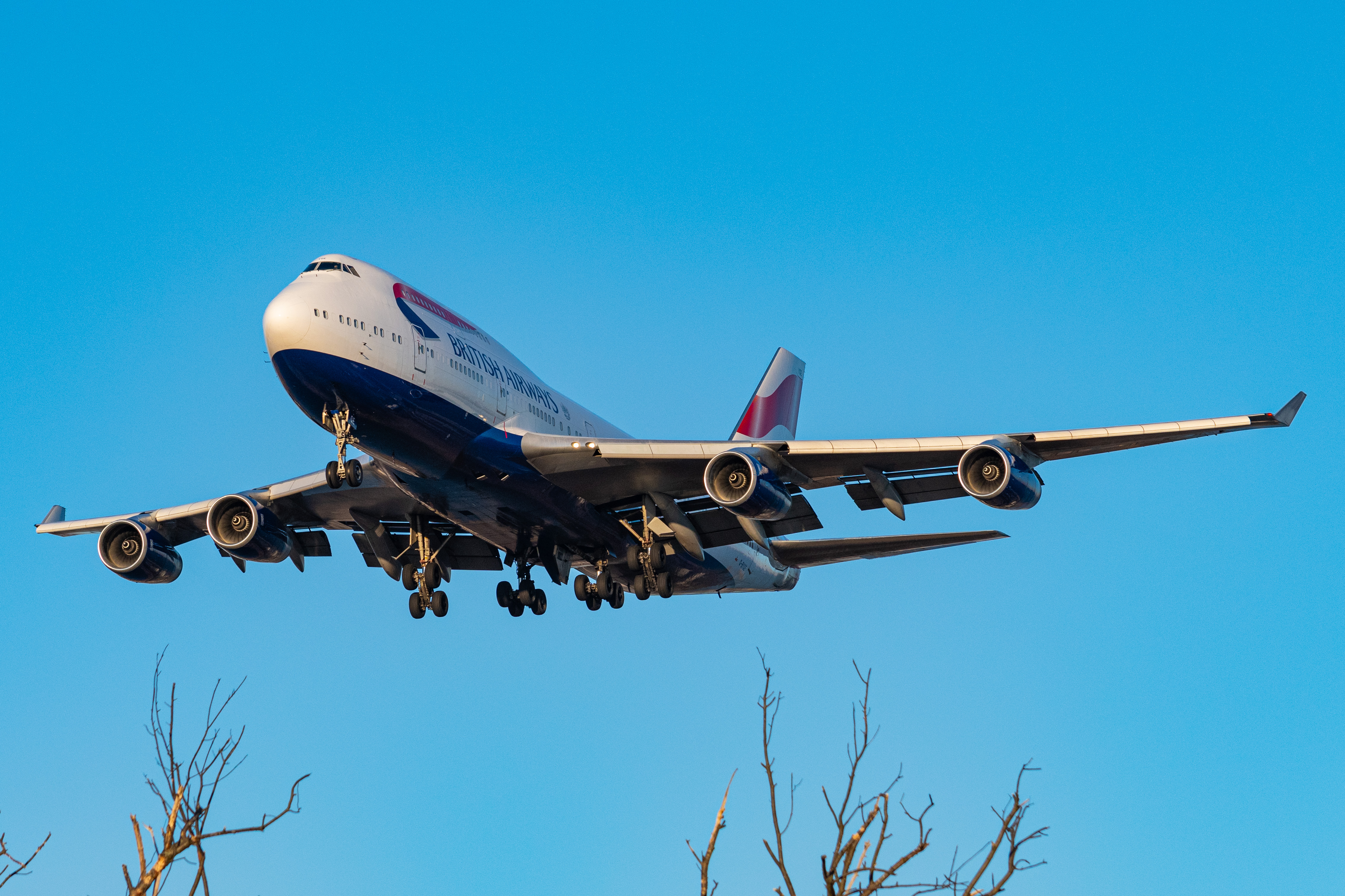 Full size: British Airways Boeing 747-400 G-BYGE at Philadelphia International Airport