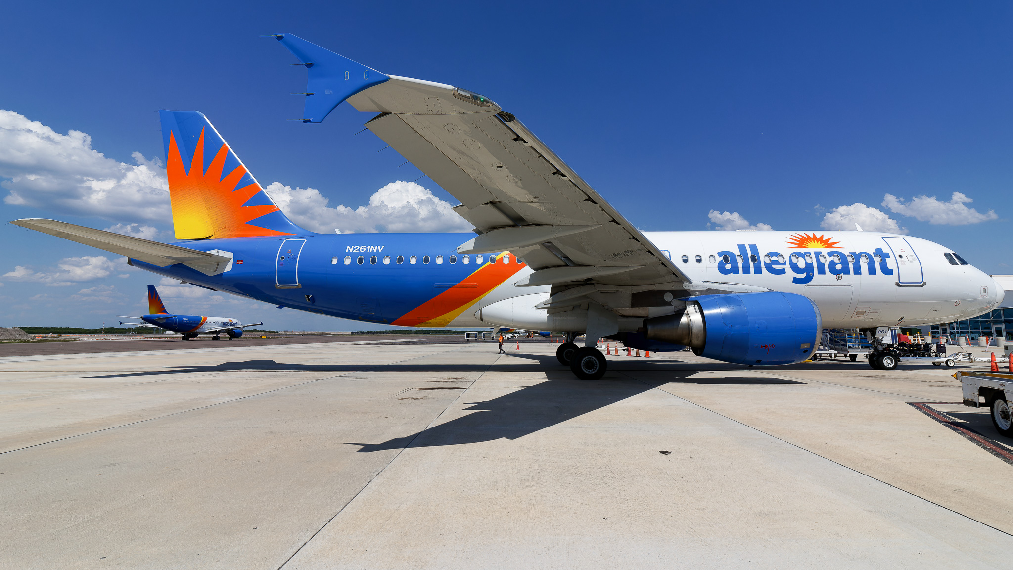 Full size: Allegiant Air Airbus A320 N261NV at St. Petersburg Clearwater International Airport