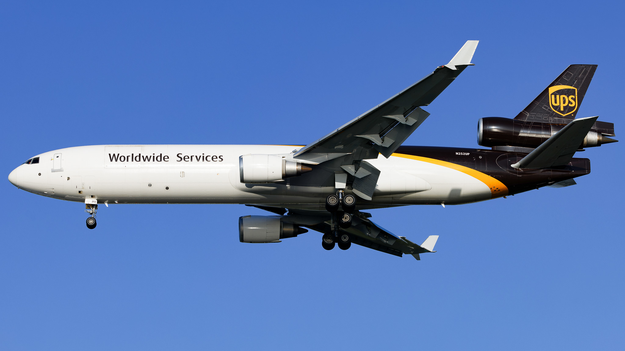 Full size: United Parcel Service McDonnell Douglas MD-11F N252UP at Tampa International Airport
