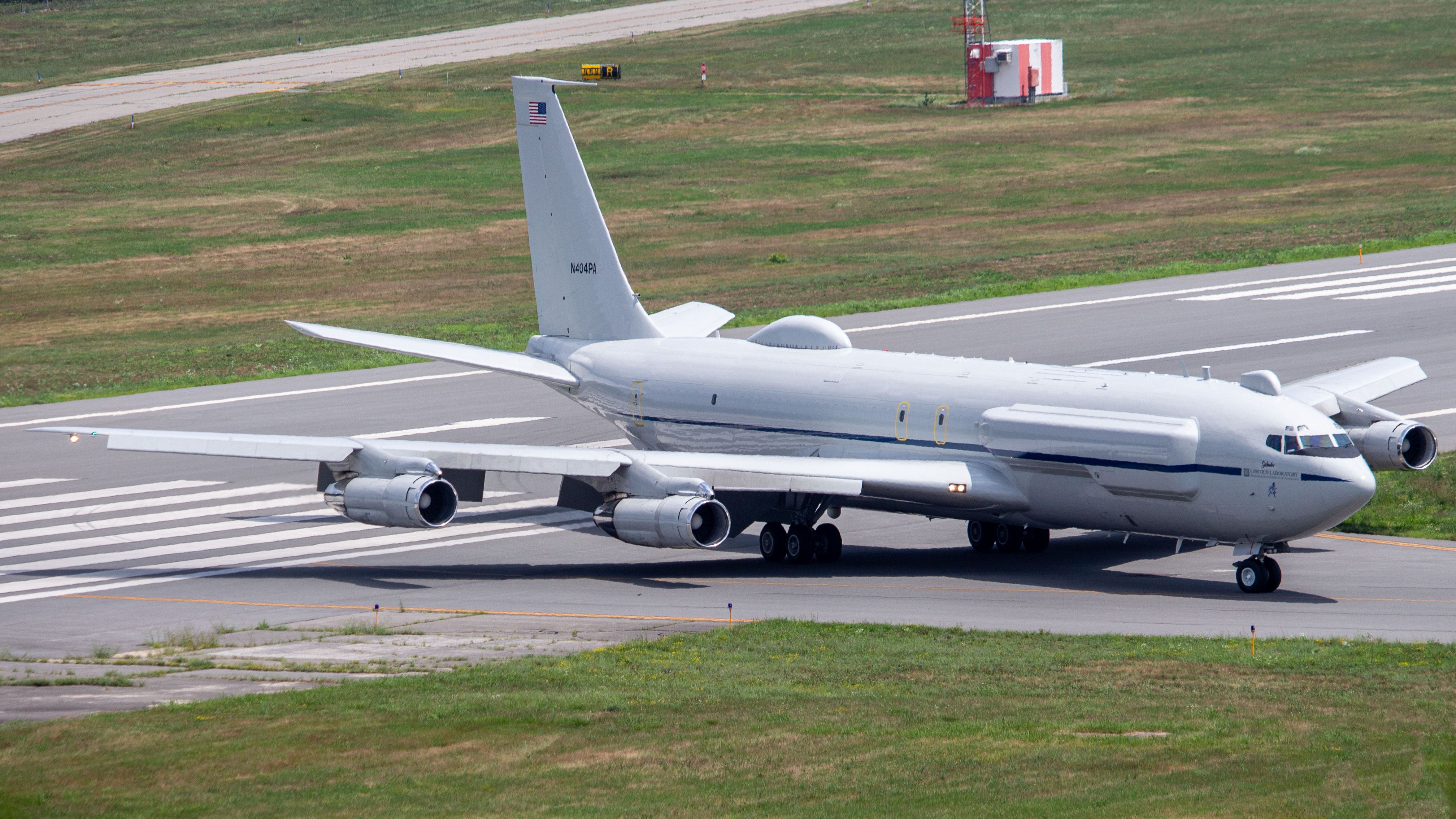 Full size: USAF - United States Air Force 707-321B N404PA  at Laurence G Hanscom Field Airport